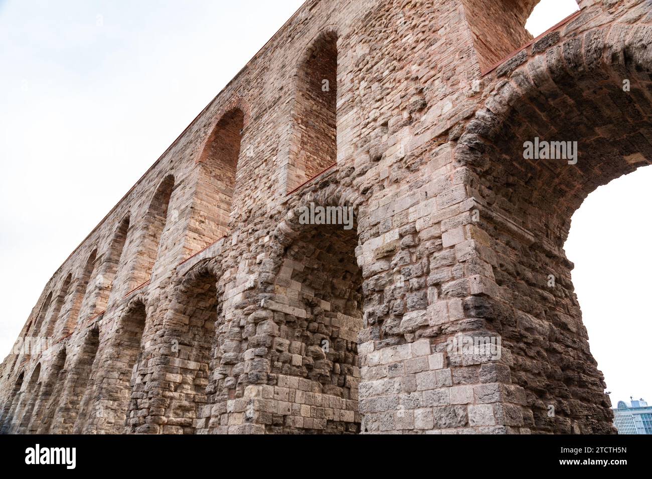 Das Aquädukt von Valens war ein römisches Aquäduktsystem, das Ende des 4. Jahrhunderts n. Chr. erbaut wurde, um Konstantinopel, die Hauptstadt des östlichen Rom, mit Wasser zu versorgen Stockfoto