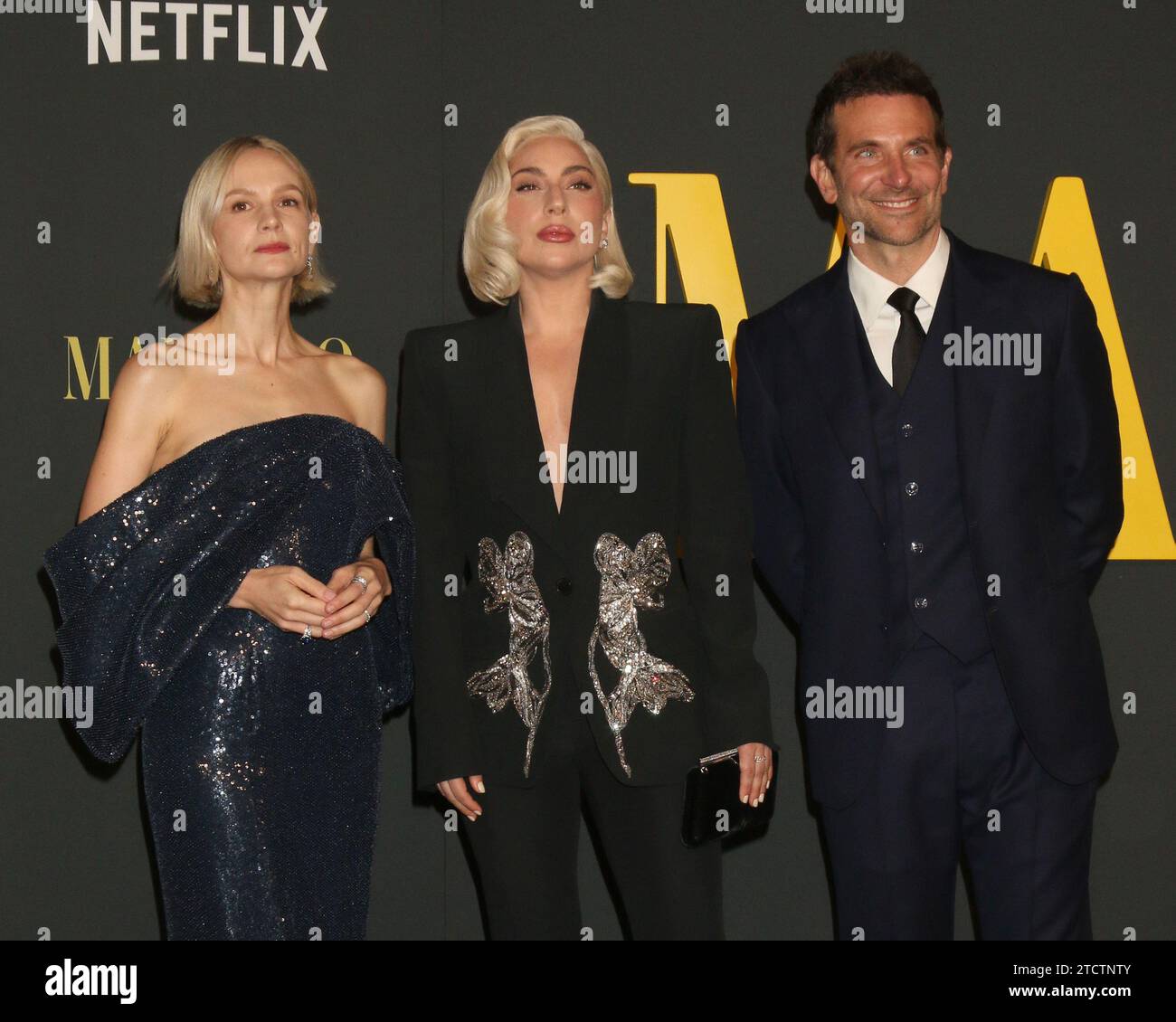 Los Angeles, USA. Dezember 2023. LOS ANGELES - 12. Dezember: Carey Mulligan, Lady Gaga, Bradley Cooper beim Maestro Special Screening im Academy Museum of Motion Pictures am 12. Dezember 2023 in Los Angeles, KALIFORNIEN (Foto: Katrina Jordan/SIPA USA) Credit: SIPA USA/Alamy Live News Stockfoto Los Angeles, USA. Dezember 2023. LOS ANGELES - 12. Dezember: Carey Mulligan, Lady Gaga, Bradley Cooper beim Maestro Special Screening im Academy Museum of Motion Pictures am 12. Dezember 2023 in Los Angeles, KALIFORNIEN (Foto: Katrina Jordan/SIPA USA) Credit: SIPA USA/Alamy Live News Stockfoto
