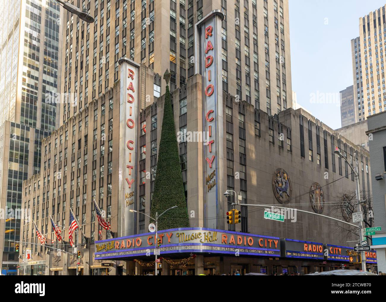 Die Radio City Music Hall befindet sich im Manhattan Viertel von New York City und in der Nähe des Rockefeller Center. Stockfoto