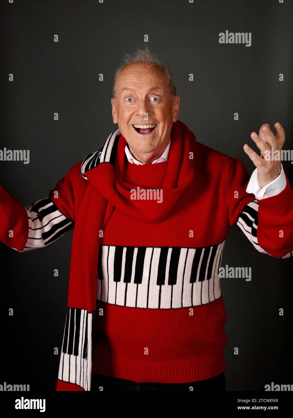 Gyles Brandreth beim Oldie Literary Lunch 12-12-23 Stockfoto