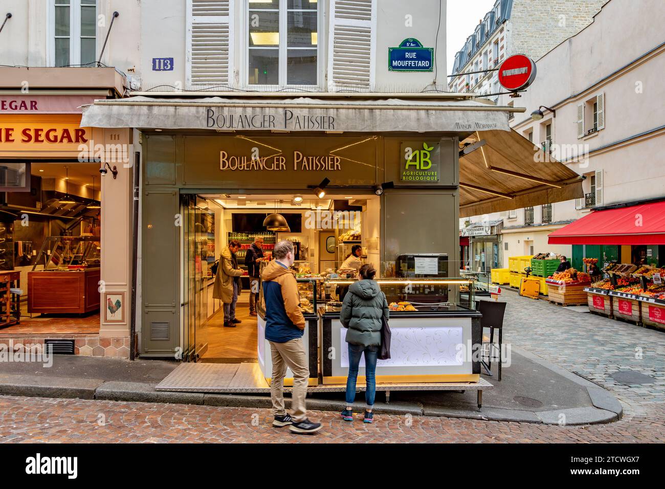 Rue Mouffetard im 5. Arrondissement von Paris, Frankreich Stockfoto