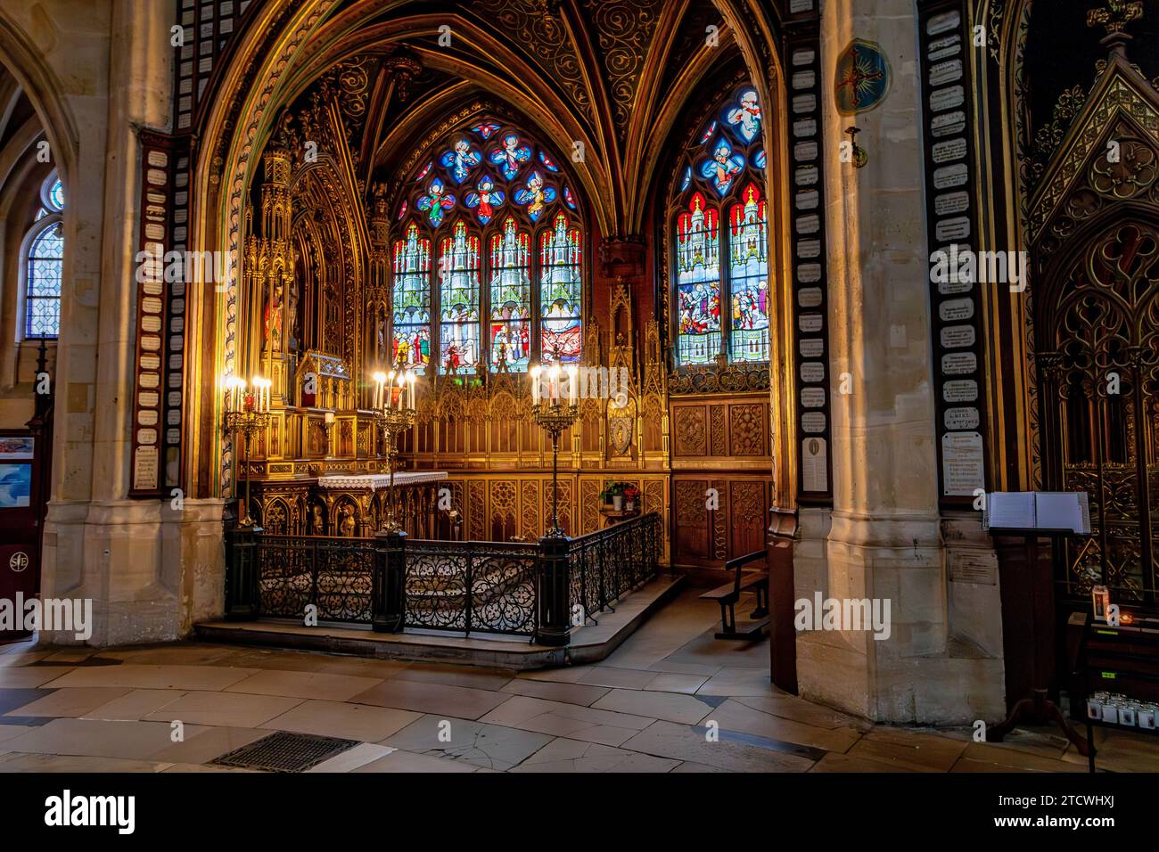 Eine Seitenkapelle in der Kirche Saint-Etienne-du-Mont, Paris, Frankreich Stockfoto