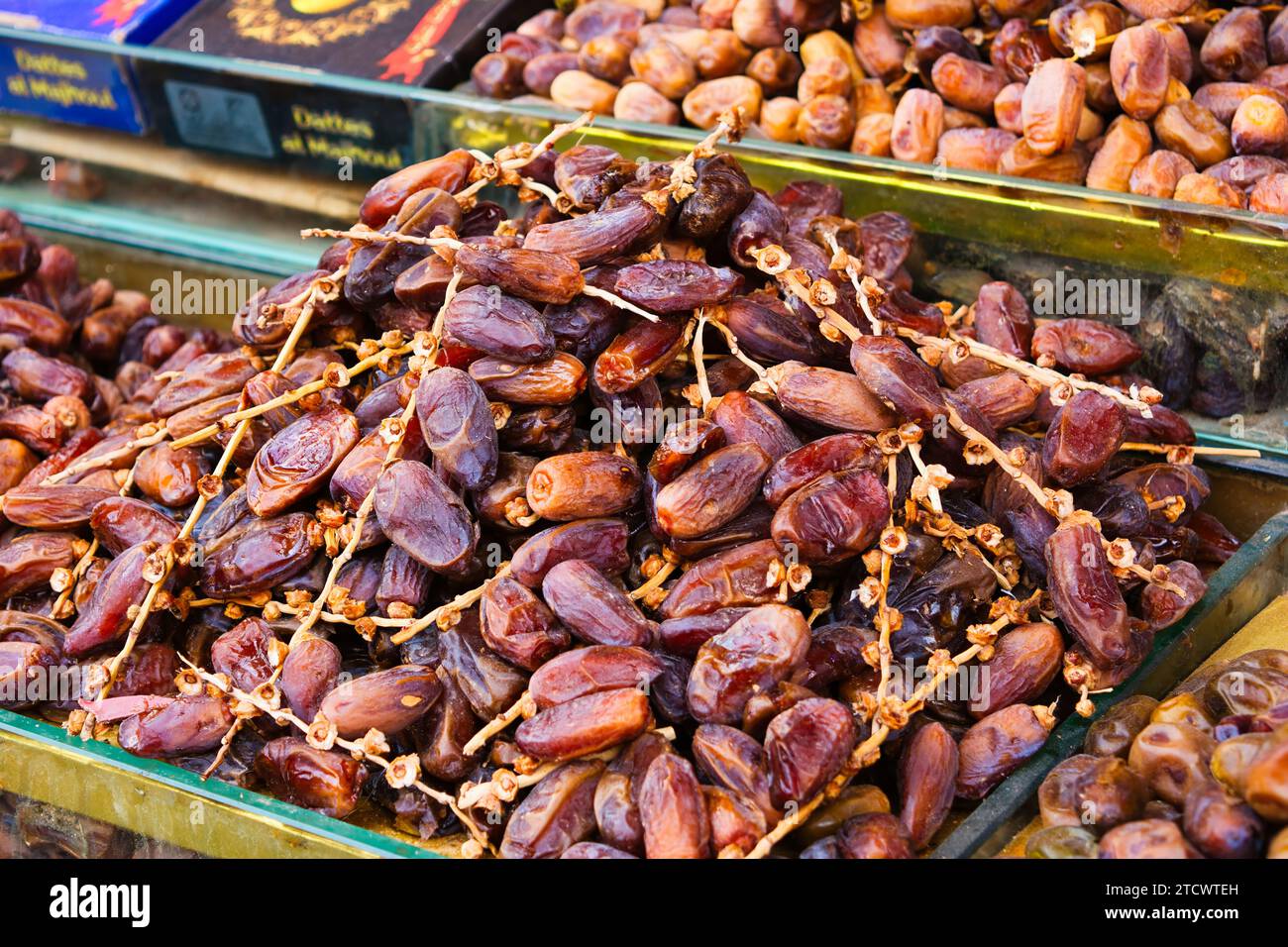 Trockene Datteln auf dem Markt in Marrakesch, Marokko Stockfoto