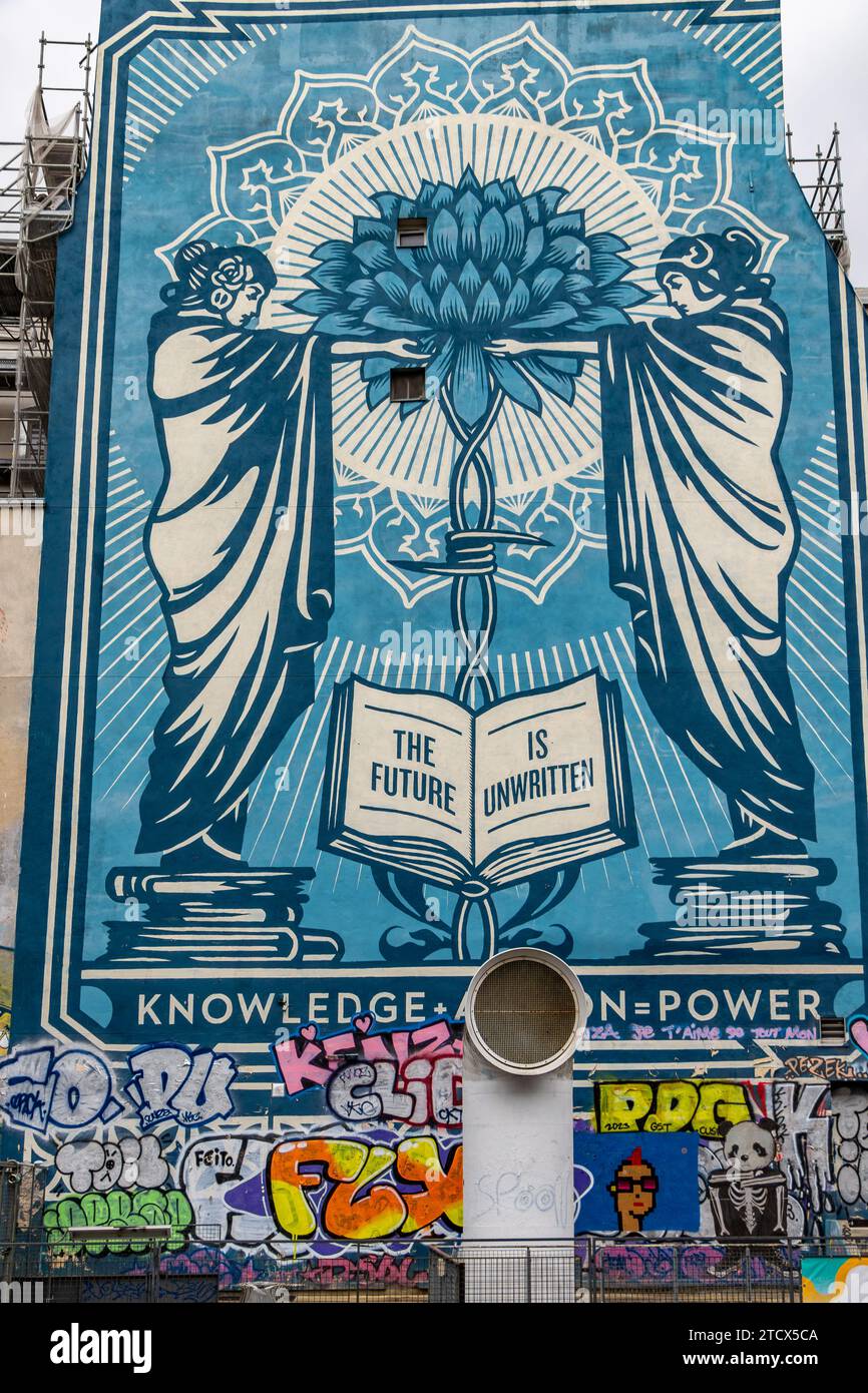 Street Art am Place Igor Strawinsky neben dem Centre Pompidou in Paris, Frankreich Stockfoto