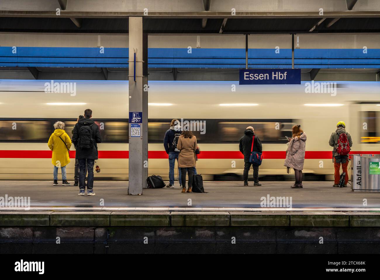 ICE-Bahn, Zugverkehr, Passagiere, Essener Hauptbahnhof, NRW, Deutschland, Stockfoto