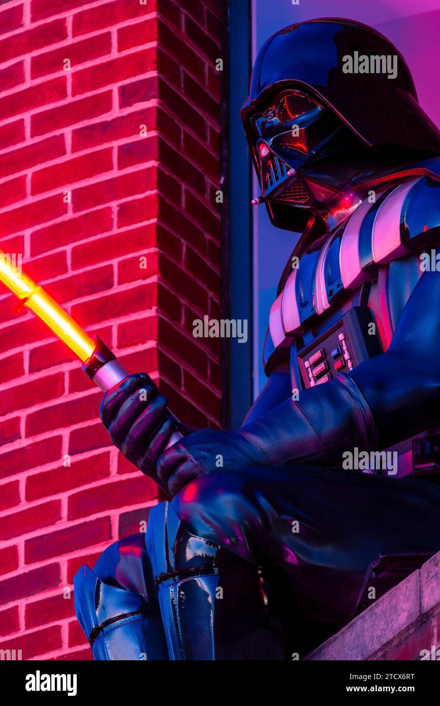 Darth Fisher beleuchtete Skulptur von Streetart Frankey auf dem Kunstwerk-Festival GLOW 2023 in DC zu sehen. Stockfoto