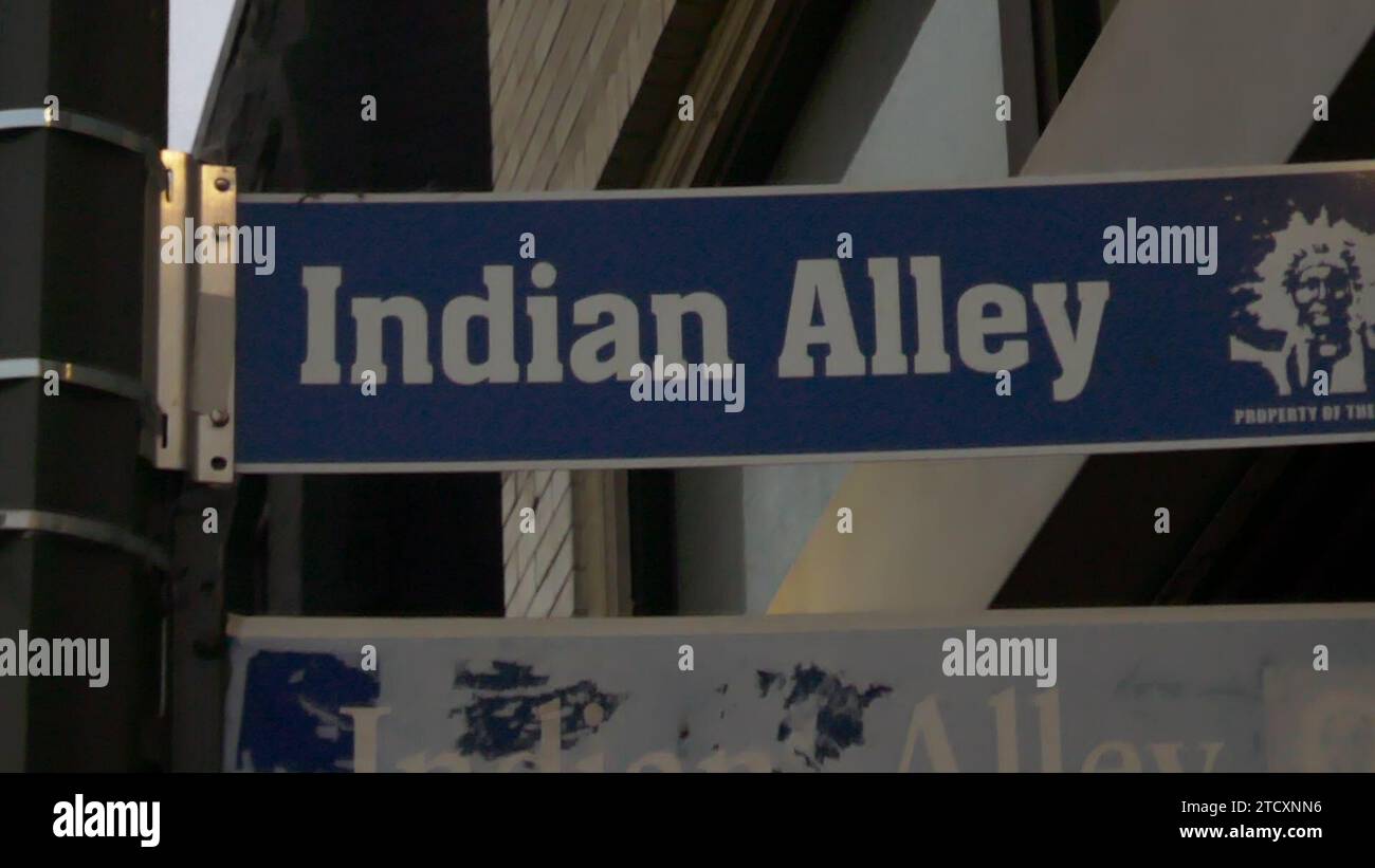 Los Angeles, Kalifornien, USA 12. Dezember 2023 Indian Alley in Downtown Los Angeles am 12. Dezember 2023 in Los Angeles, Kalifornien, USA. Foto: Barry King/Alamy Stock Photo Stockfoto