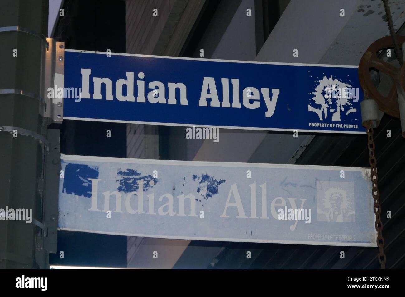 Los Angeles, Kalifornien, USA 12. Dezember 2023 Indian Alley in Downtown Los Angeles am 12. Dezember 2023 in Los Angeles, Kalifornien, USA. Foto: Barry King/Alamy Stock Photo Stockfoto