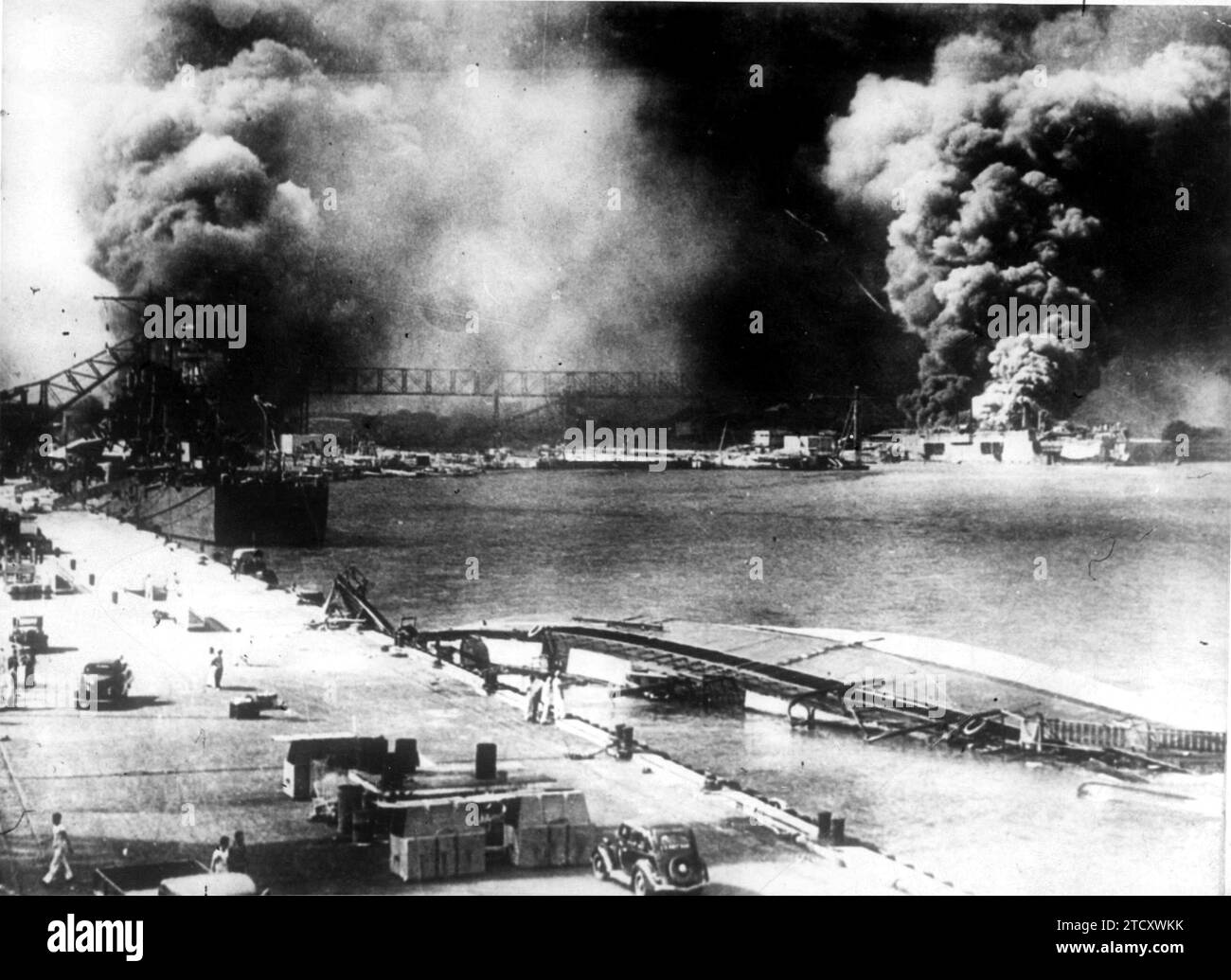 Am 7. Dezember 1941 wurde der Hafen von Pearl Harbor von der japanischen Luftfahrt überraschend angegriffen, was zum Eintritt der Vereinigten Staaten in den Krieg führte. Quelle: Album/Archivo ABC Stockfoto