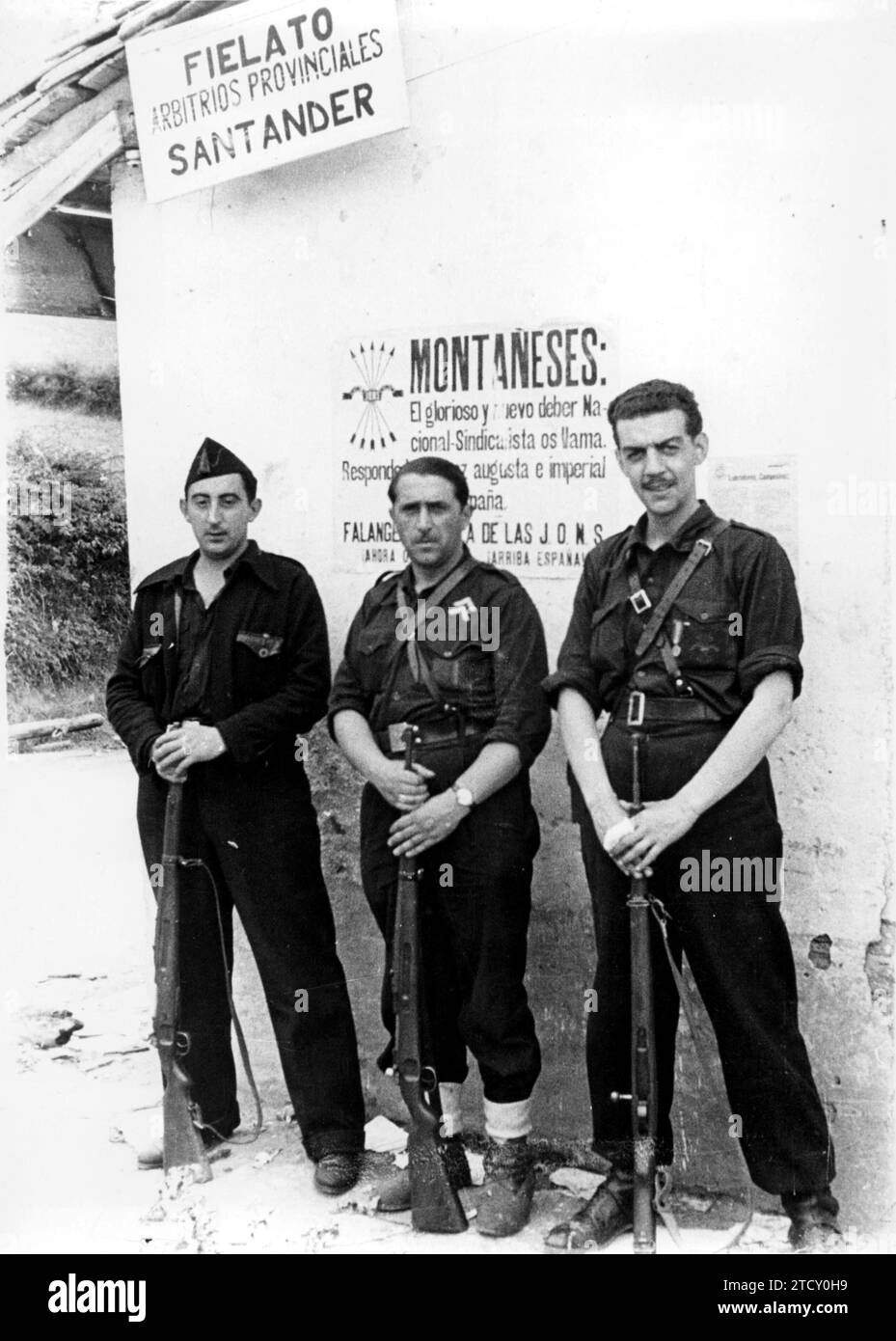12/31/1936. Drei Gebirgsfalangisten erreichen die Grenze ihres Landes