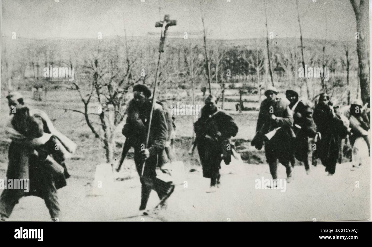 Der dritte Montejurra der 1. Brigade Navarras verlässt Teruelteruel am 24.02.1938. Der dritte Montejurra der 1. Brigade Navarras verlässt Teruel. Quelle: Album/Archivo ABC Stockfoto