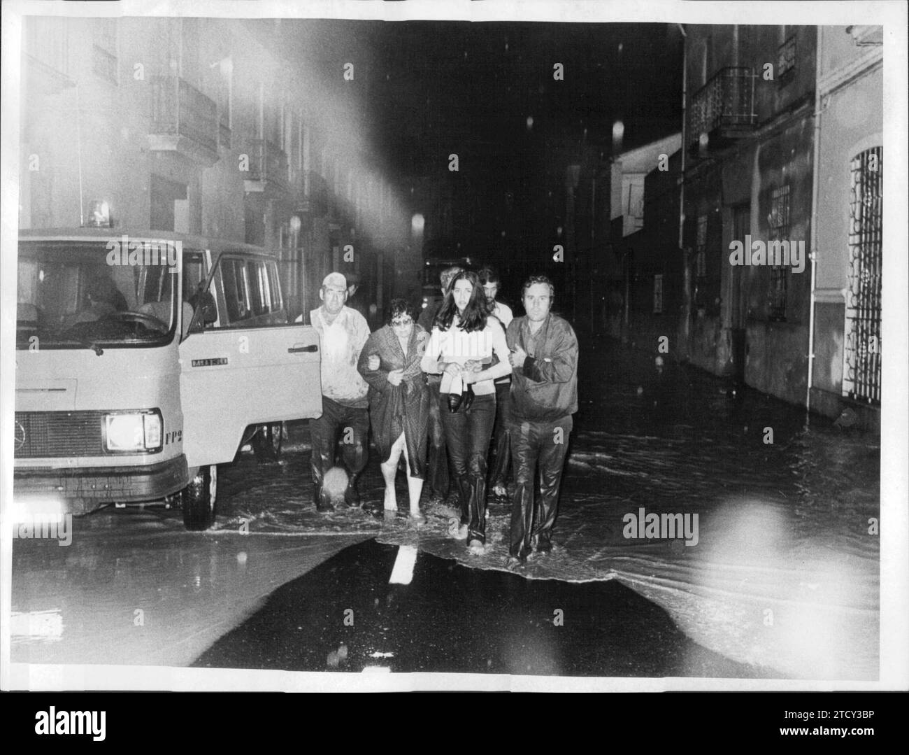 Valencia: Überschwemmungen im Oktober 1982. Evakuierung der Betroffenen. Quelle: Album/Archivo ABC Stockfoto