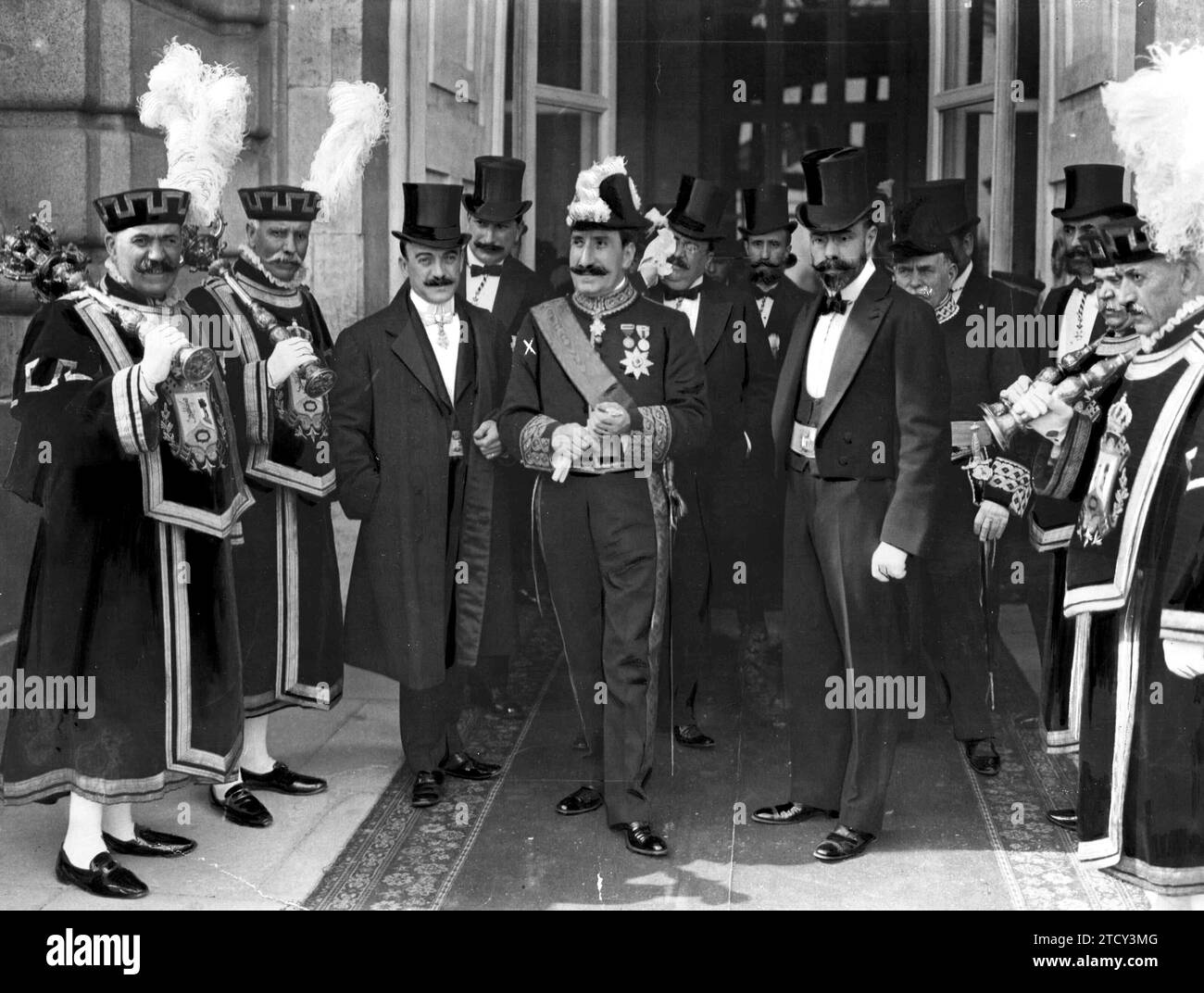 06/11/1907. Madrid. Der gestrige Empfang im Palast. Die