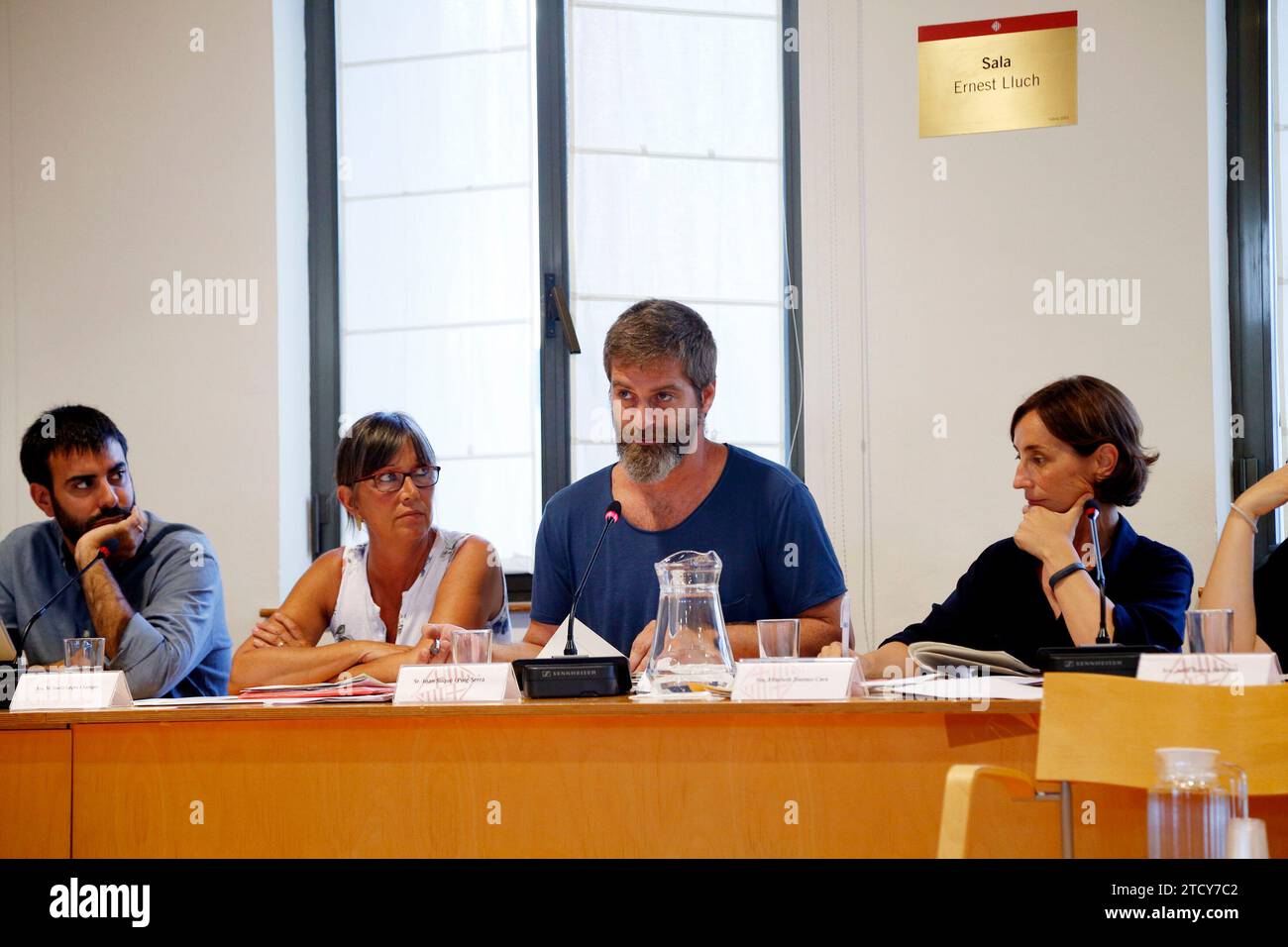 Barcelona, 07.06.2017. Der CUP-Vertreter Joan Suqué Puig Serra während der Plenartagung des Bezirks Ciudad Vieja. Foto: Oriol Campuzano ARCHDC. Quelle: Album / Archivo ABC / Oriol Campuzano Stockfoto