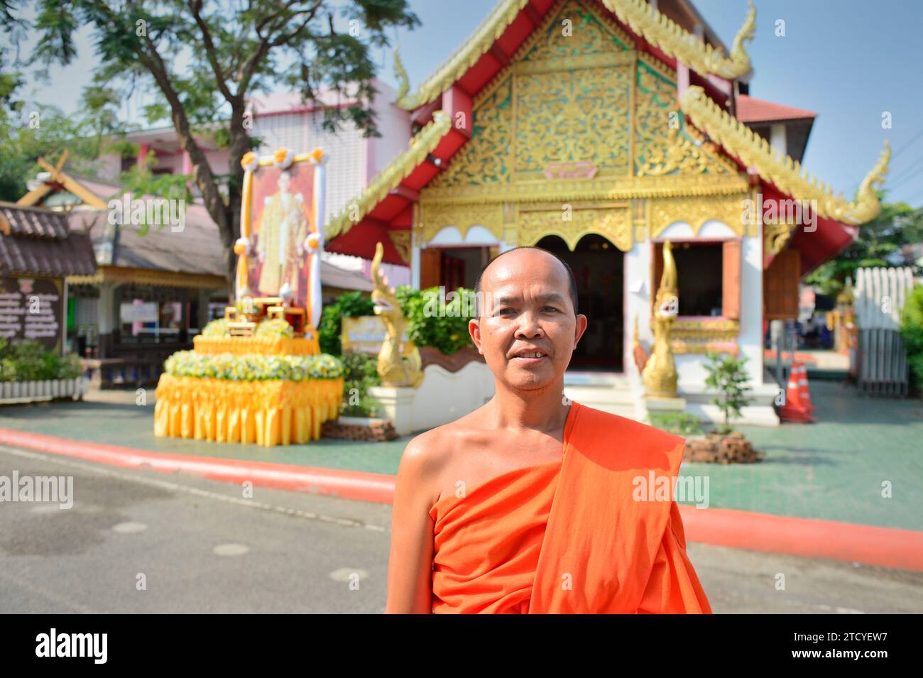 Mönch in der Anubaan Chiang Mai Schule Ratchamanka Road Chiang Mai Thailand Stockfoto