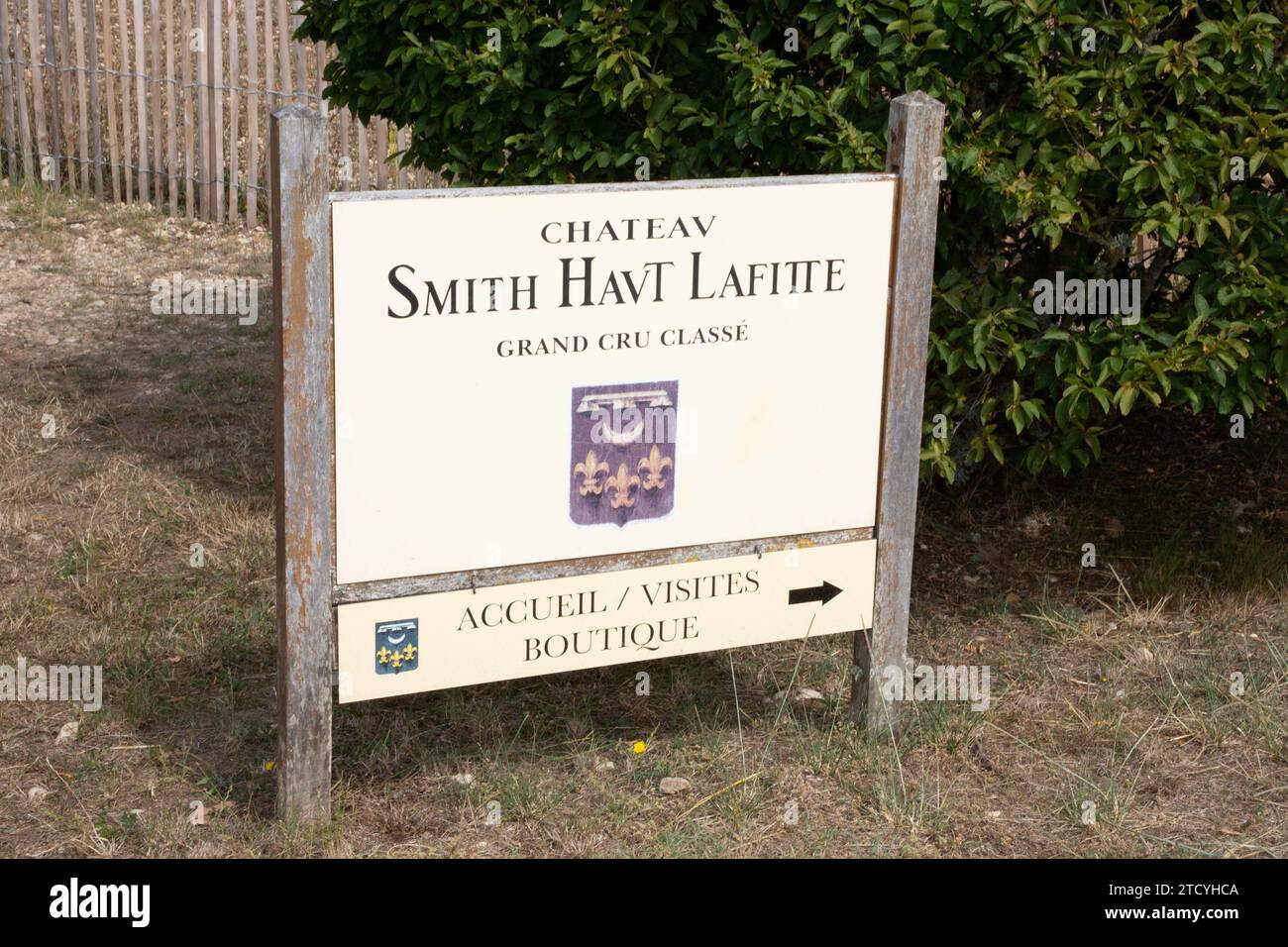 Martillac , Frankreich - 12 12 2023 : Chateau Smith Haut lafitte Grand Cru Classe de Graves Panel Logo Text und Zeichen Marke in Nouvelle Aquitaine Gironde F Stockfoto