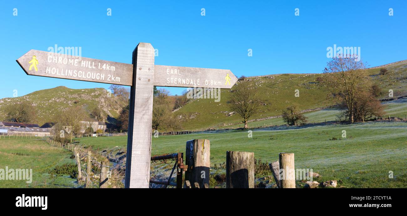 Wegweiser auf einem Weg zwischen Earl Sterndale und Chrome Hill und Hollinsclough Village Stockfoto
