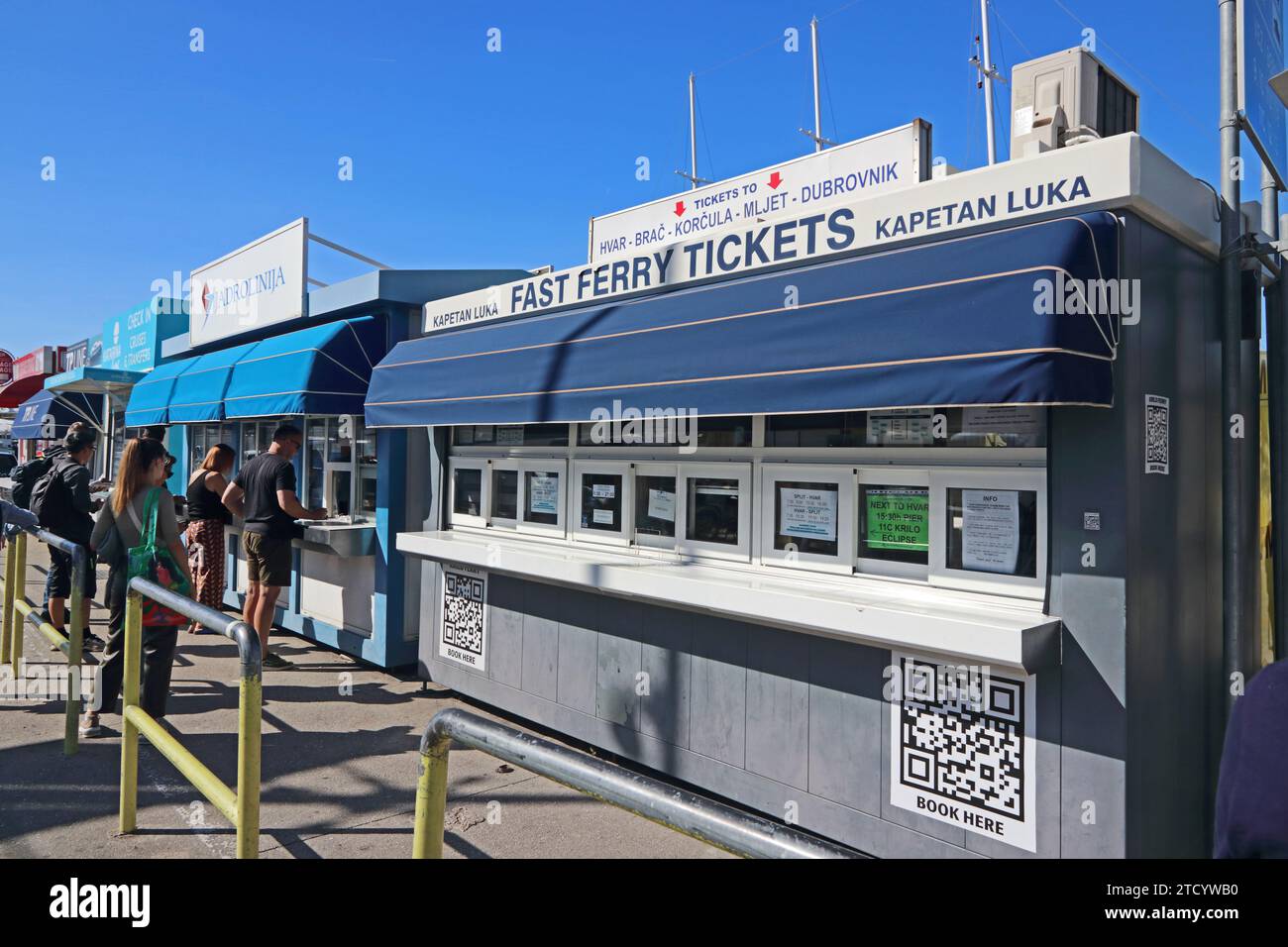 Ticketschalter für Inselfähren, Split, Kroatien Stockfoto