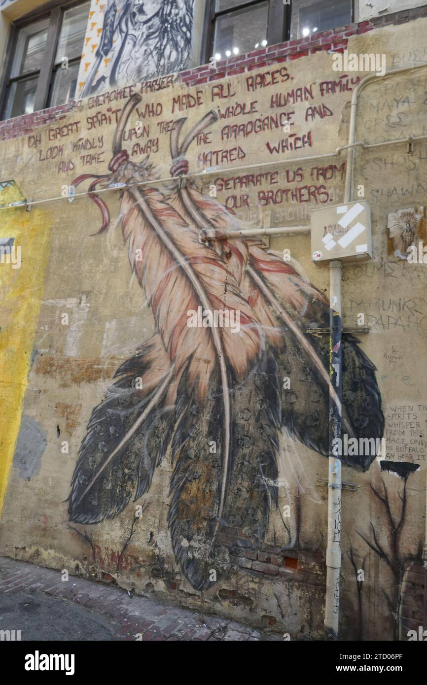 Los Angeles, Kalifornien, USA 13. Dezember 2023 Indian Alley Street Art Wandbilder in Downtown Los Angeles am 13. Dezember 2023 in Los Angeles, Kalifornien, USA. Foto: Barry King/Alamy Stock Photo Stockfoto