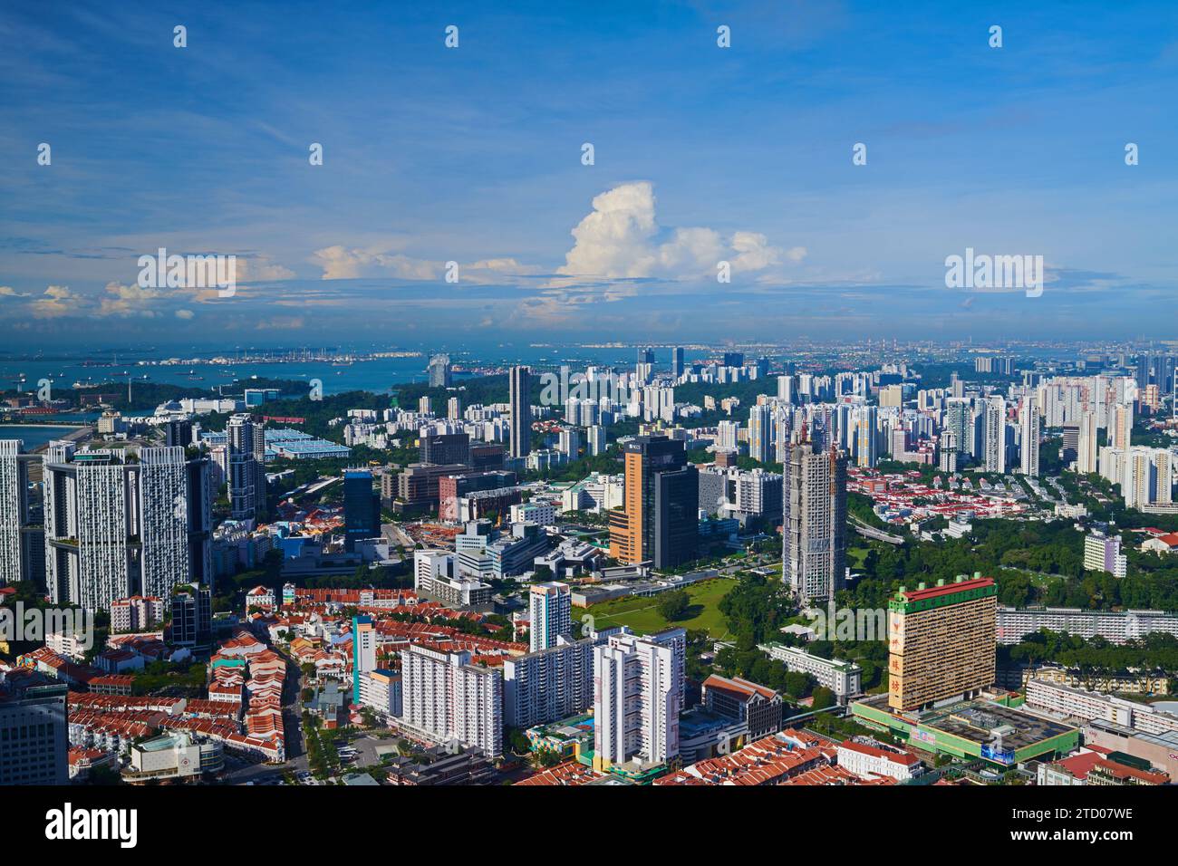 Hafen von Singapur in der Ferne Stockfoto