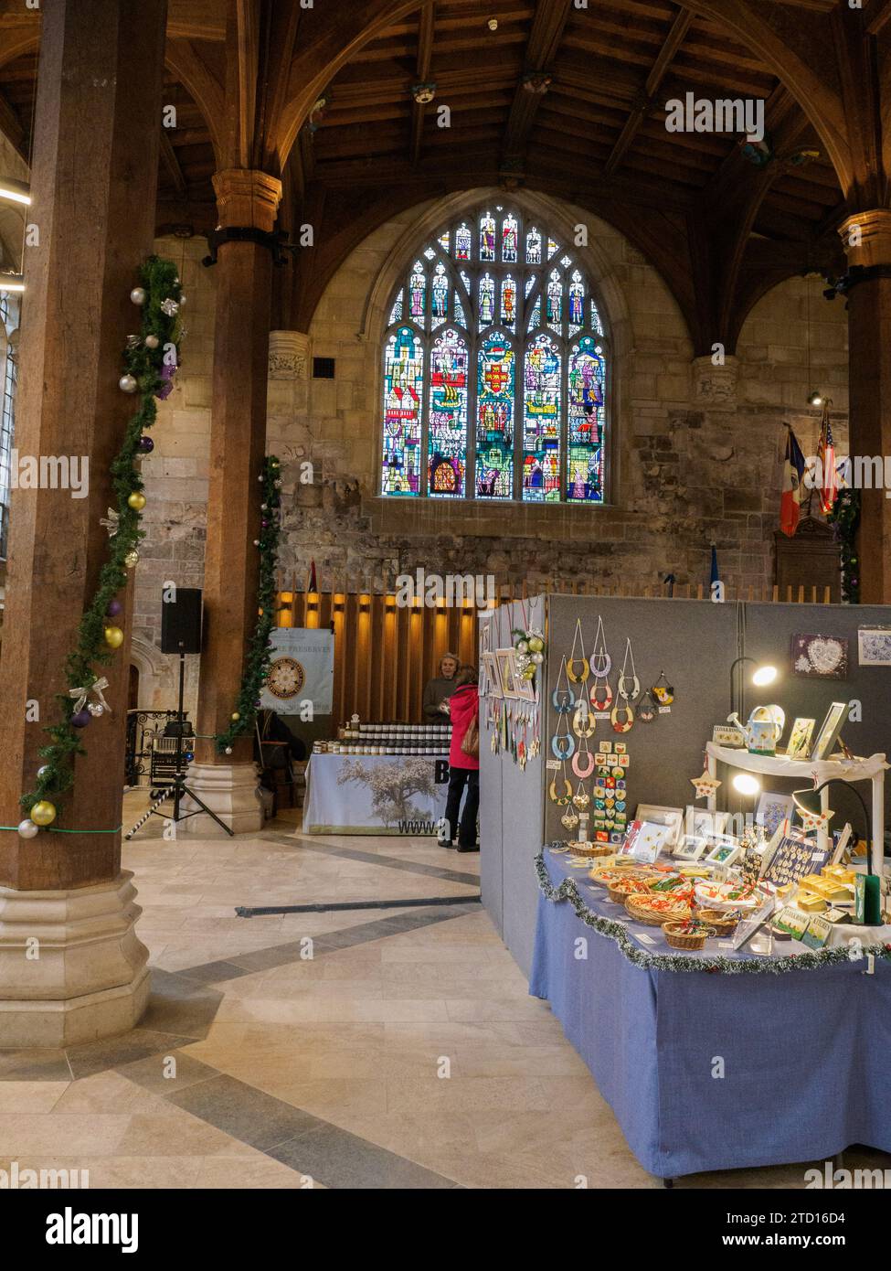 Weihnachtsmesse in der Guildhall York Stockfoto