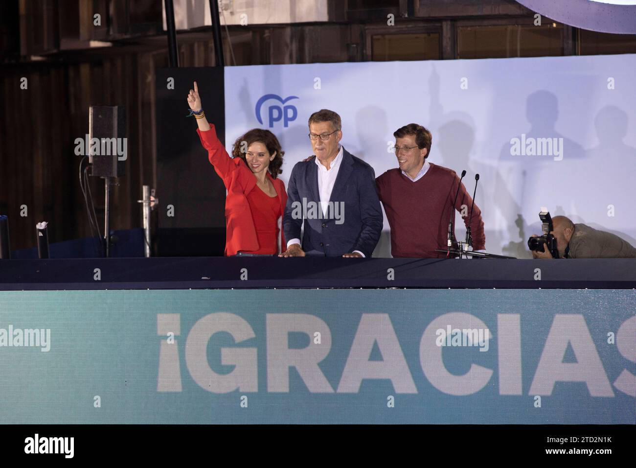 Madrid, 29.05.2023. Kommunal- und Regionalwahlen. PP-Hauptsitz. Ayuso, Feijóo und Almeida feiern den Sieg. Foto: Ángel de Antonio. ARCHDC. Quelle: Album / Archivo ABC / Ángel de Antonio Stockfoto