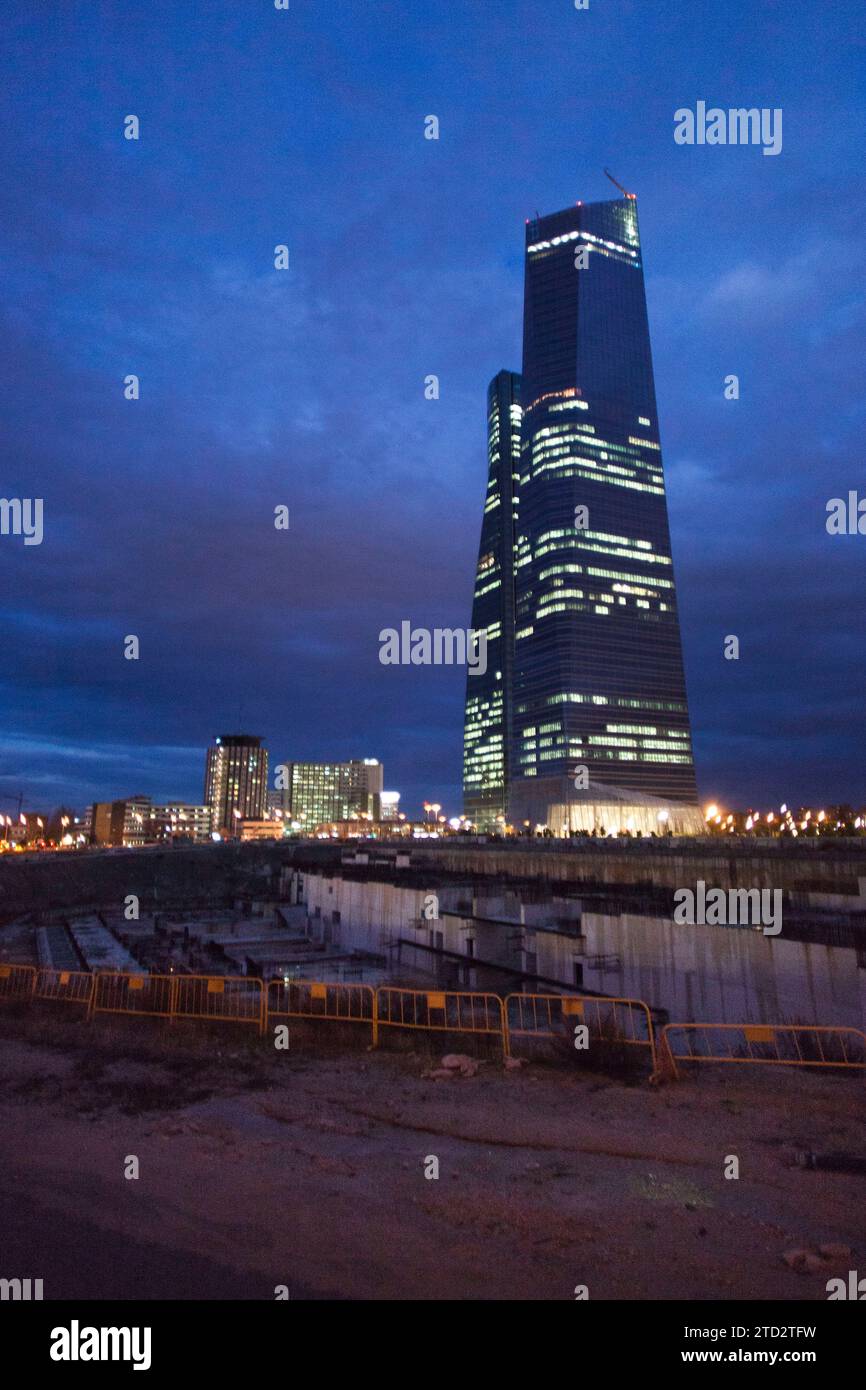 Madrid, 22. Januar 2014. Loch in den Werken des Kongresspalastes Madrid, neben den vier Türmen Foto: Ángel Navarrete .. Archdc. Quelle: Album / Archivo ABC / Ángel Navarrete Stockfoto Madrid, 22. Januar 2014. Loch in den Werken des Kongresspalastes Madrid, neben den vier Türmen Foto: Ángel Navarrete .. Archdc. Quelle: Album / Archivo ABC / Ángel Navarrete Stockfoto