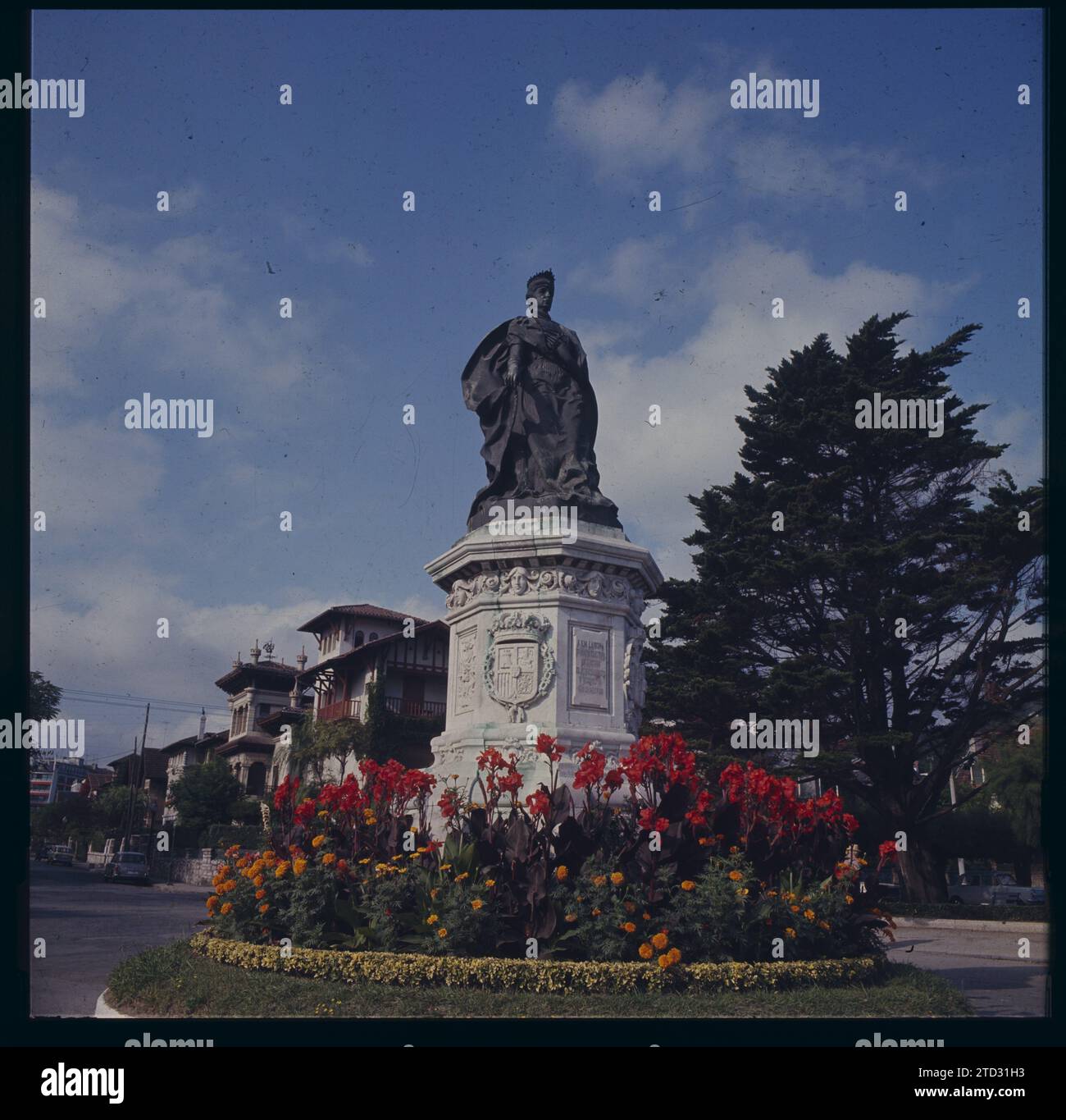 San Sebastián, 1952 (CA.) Denkmal der Königin María Cristina in den Gärten von Ondarreta. Quelle: Album/Archivo ABC Stockfoto