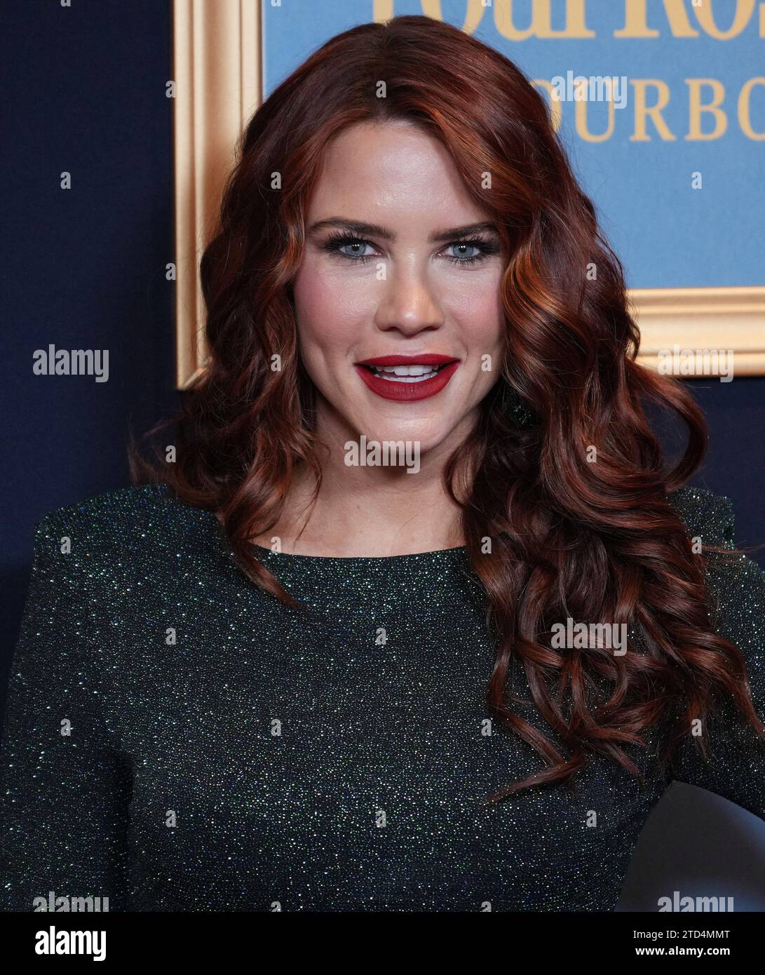 Courtney Hope kommt bei den 50. Jährlichen Daytime Emmy Awards, die am Freitag, den 15. Dezember 2023 im Westin Bonaventure Hotel in Los Angeles, KALIFORNIEN, stattfinden. (Foto: Sthanlee B. Mirador/SIPA USA) Stockfoto