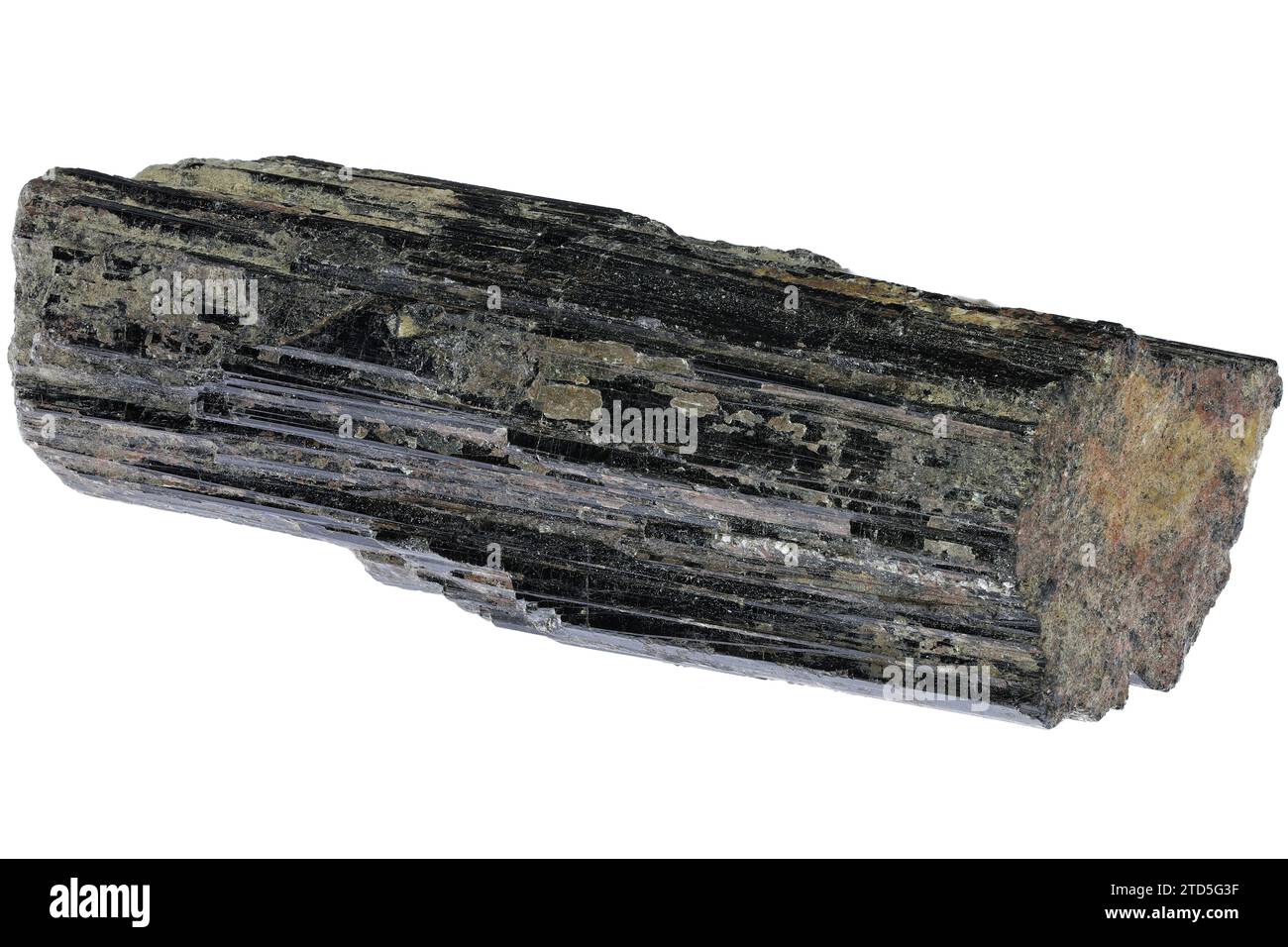 Schwarzes Turmalin aus Brasilien, isoliert auf weißem Hintergrund Stockfoto