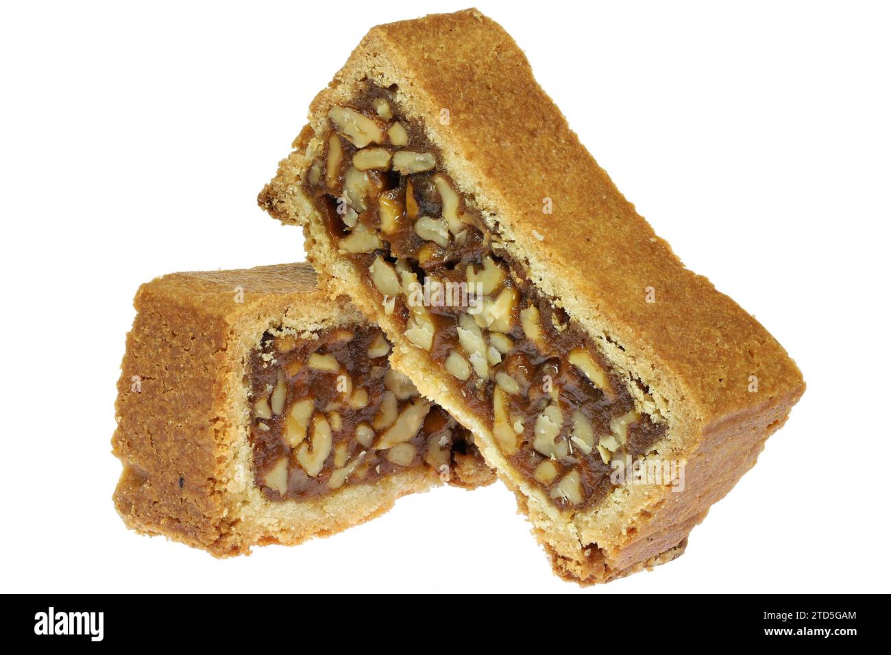 Engadiner Nusskuchen isoliert auf weißem Hintergrund Stockfoto