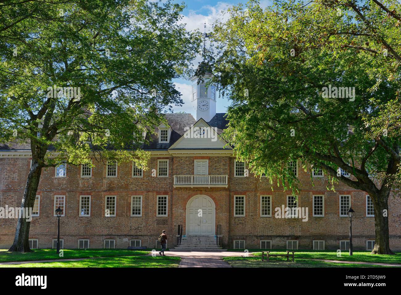 Das Wren-Gebäude auf dem Campus des William & Mary College in Williamsburg, Virginia Stockfoto
