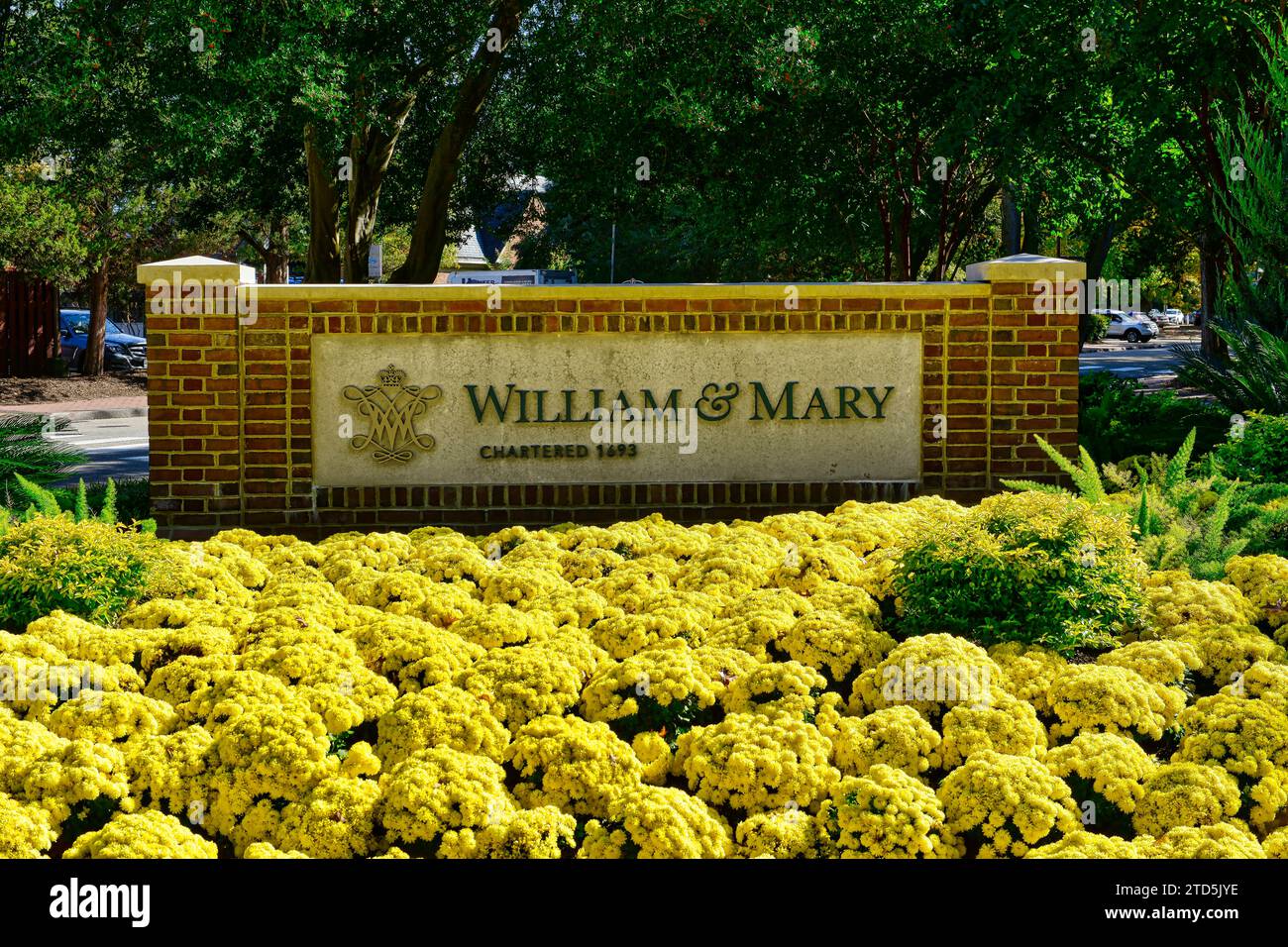 Schild für den Zugang zum William & Mary College Campus in Williamsburg, Virginia Stockfoto