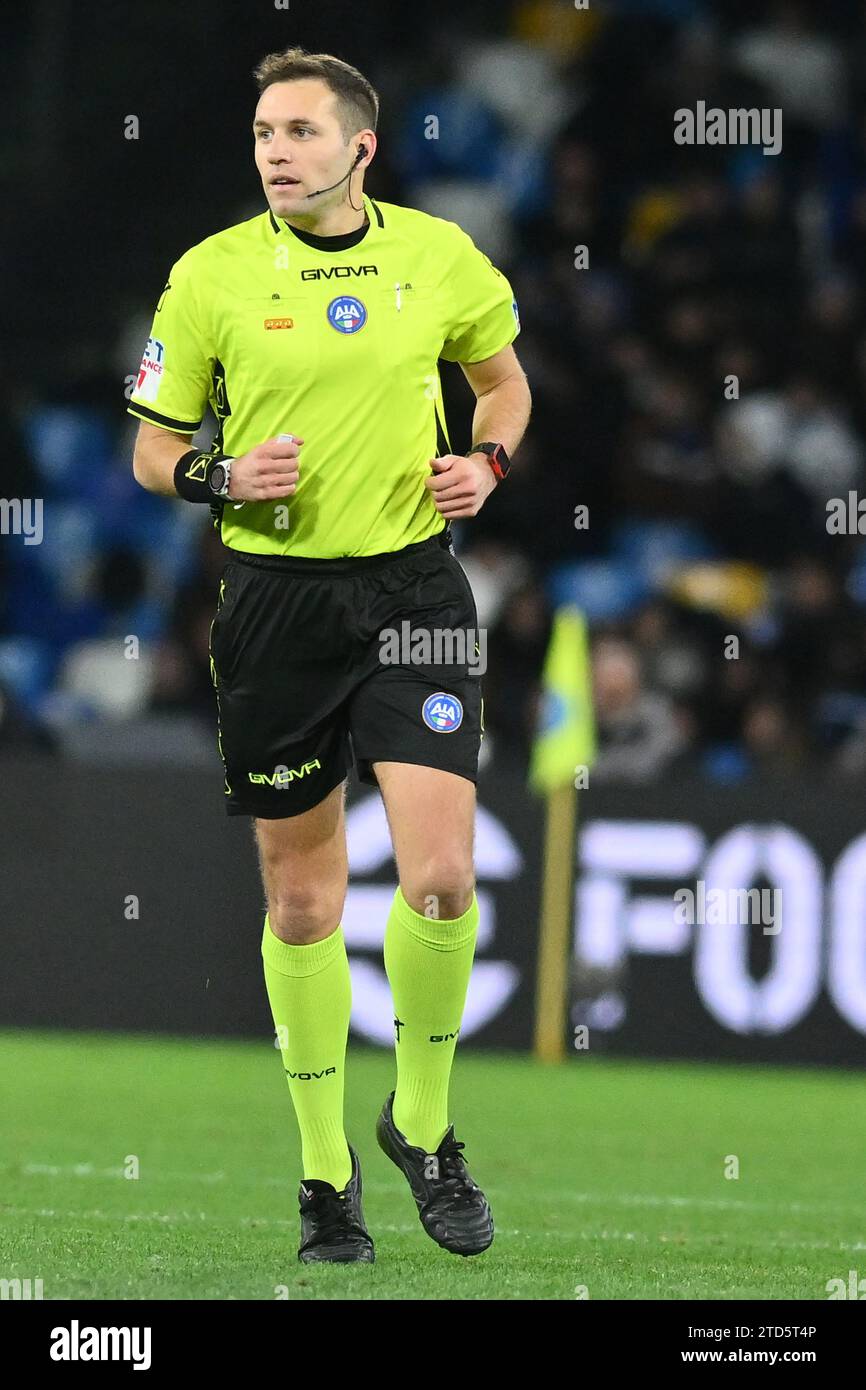 Matteo Marcenaro, Schiedsrichter der Serie A zwischen dem SSC Napoli und Cagliari Calcio im Diego Armando Maradona Stadium Stockfoto