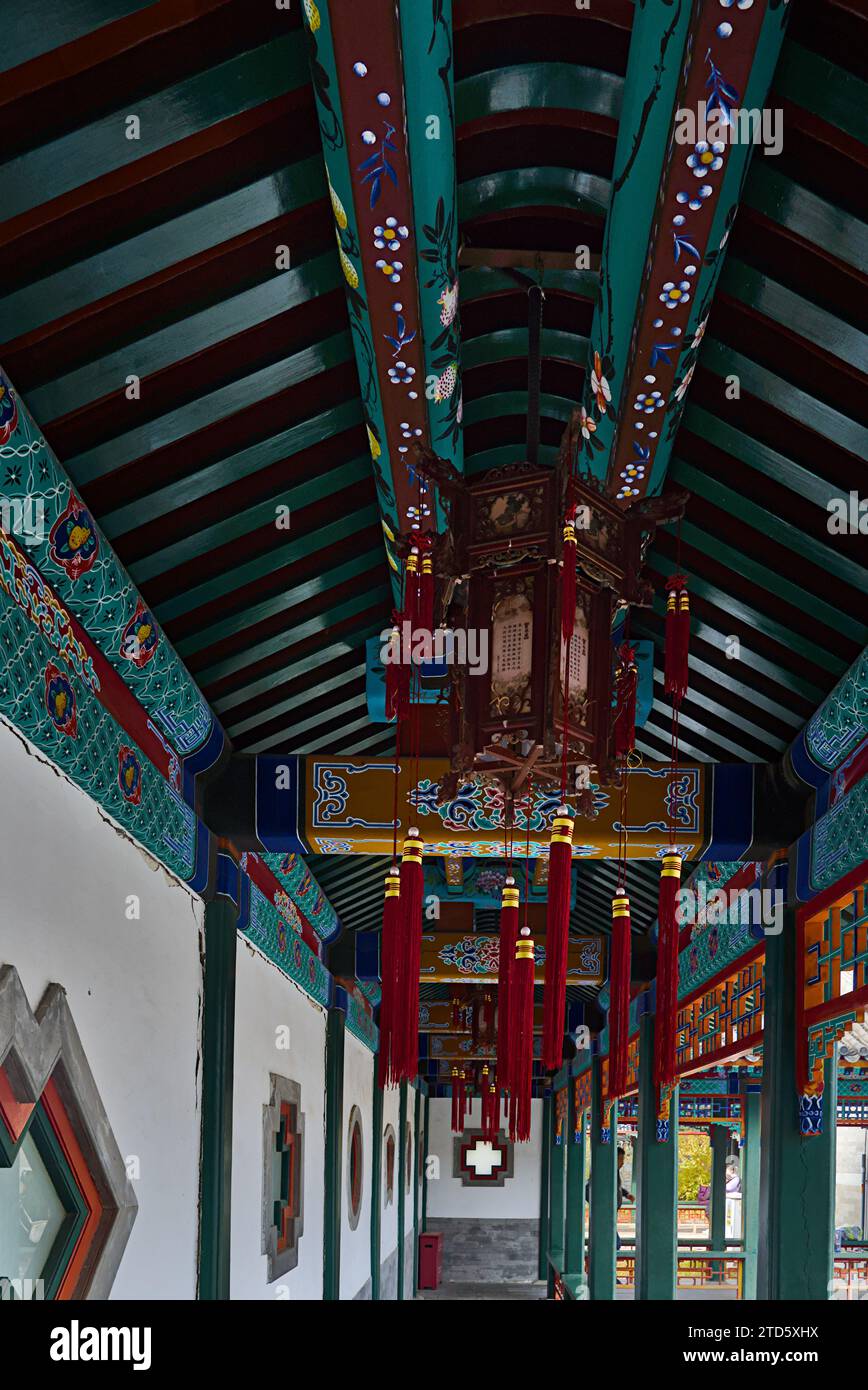 Gemalter Korridor im Parfum Hills Park, Peking Stockfoto