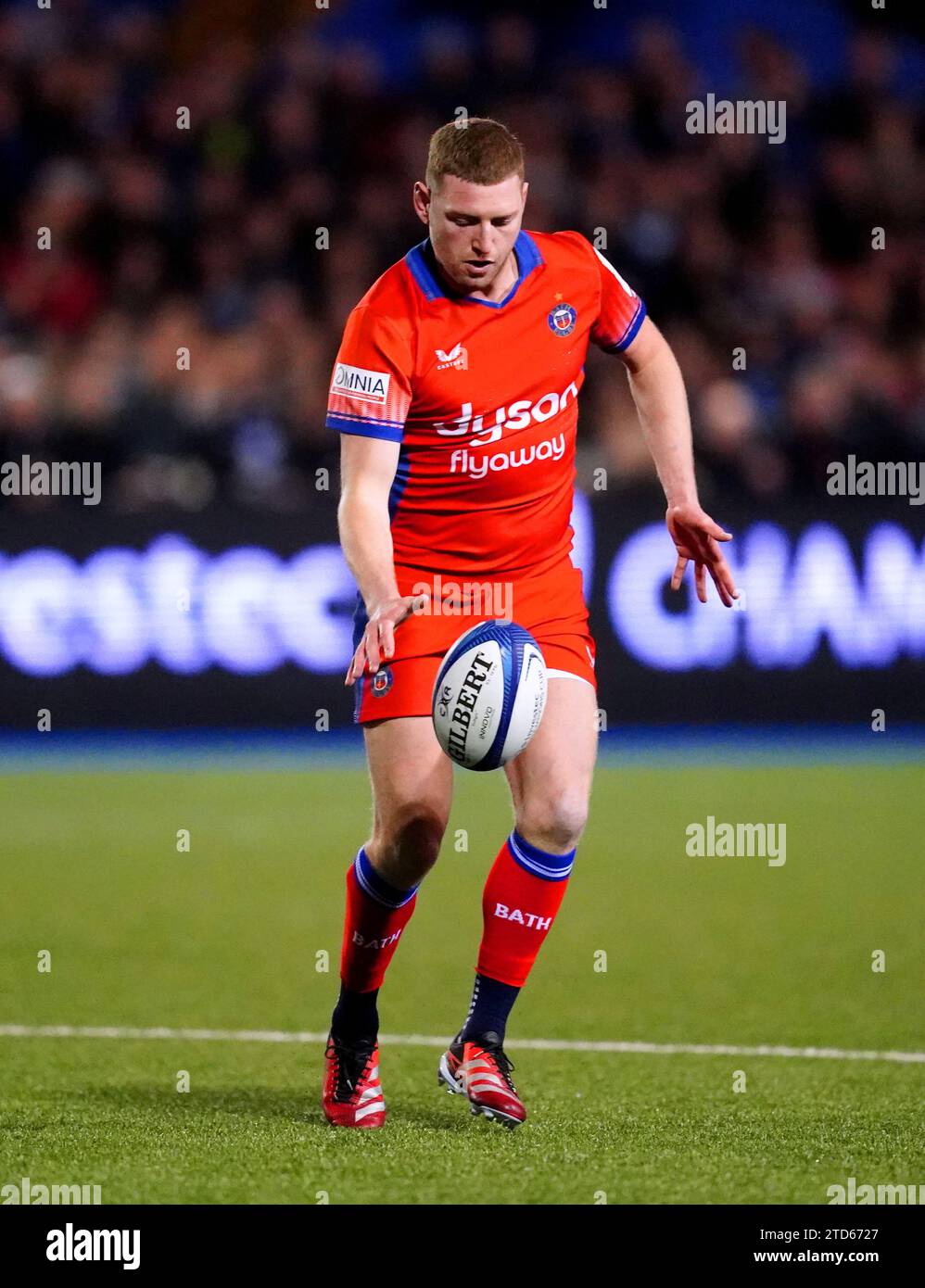 Bath Rugby's Finn Russell während des Investec Champions Cup Matches im Cardiff Arms Park, Cardiff. Bilddatum: Samstag, 16. Dezember 2023. Stockfoto