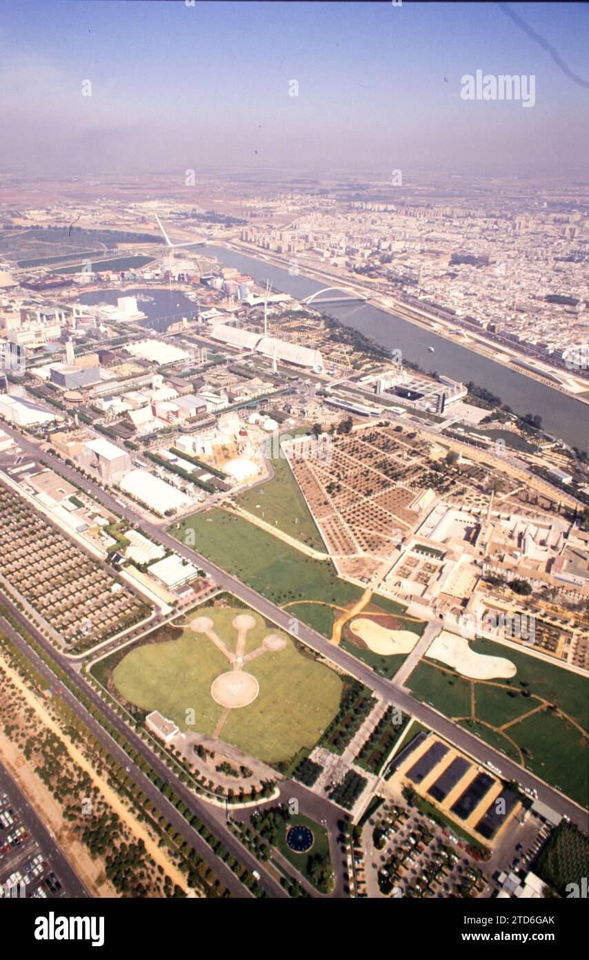 Sevilla, April 1992. Universal Exhibition of Sevilla 1992. Im Bild: Luftaufnahme der Isla de la Cartuaja. Quelle: Album/Archivo ABC/Gonzalo Cruz Stockfoto