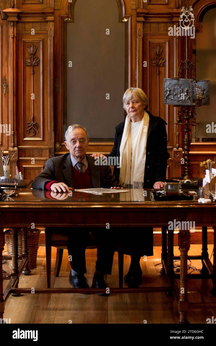 01/18/2013 Madrid. Pierre Joliot-Curie und seine Frau besuchen das Büro des Gründers, in dem Marie Curie vor fast 100 Jahren fotografiert wurde Foto Isabel Permuy ARCHDC Isabel B Permuy. Quelle: Album / Archivo ABC / Isabel B Permuy Stockfoto