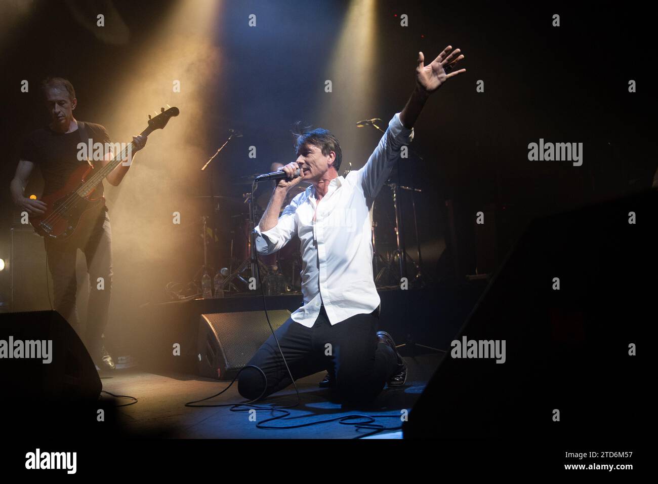 London, Großbritannien. Dezember 2023. Leadsänger Brett Anderson von der englischen Rockband Suede tritt am zweiten von drei Abenden im Electric Brixton auf. Quelle: Justin Ng/Alamy Live News Stockfoto