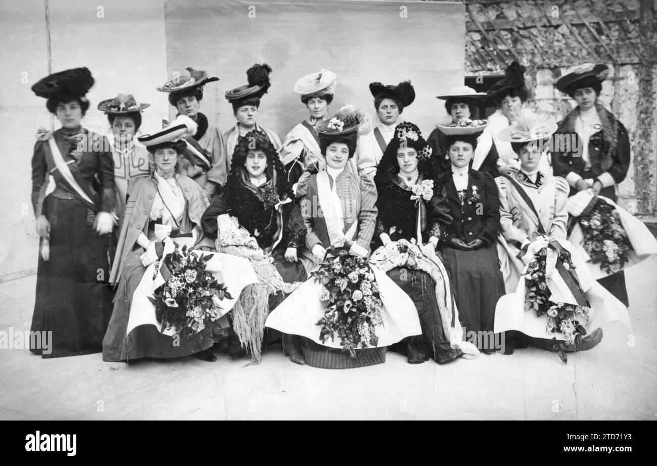 02/28/1906. Paris. La „Mi-Carême“-Festlichkeiten. Die Brautjungfern Der Königinnen. Quelle: Album / Archivo ABC / Charles Chusseau Flaviens Stockfoto