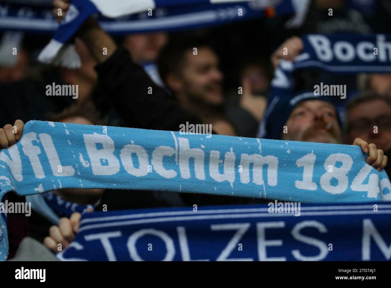 1. Bundesliga - VfL Bochum - Union Berlin am 16.12.2023 im Vonovia Ruhrstadion Bochum VfL Bochum Fan Schale - Feature, Symbol, Symbolfoto, charakteristisch, Detailfoto: Osnapix DFL-Vorschriften verbieten jede Verwendung von Fotografien als Bildsequenzen und/oder Quasi-Video Stockfoto