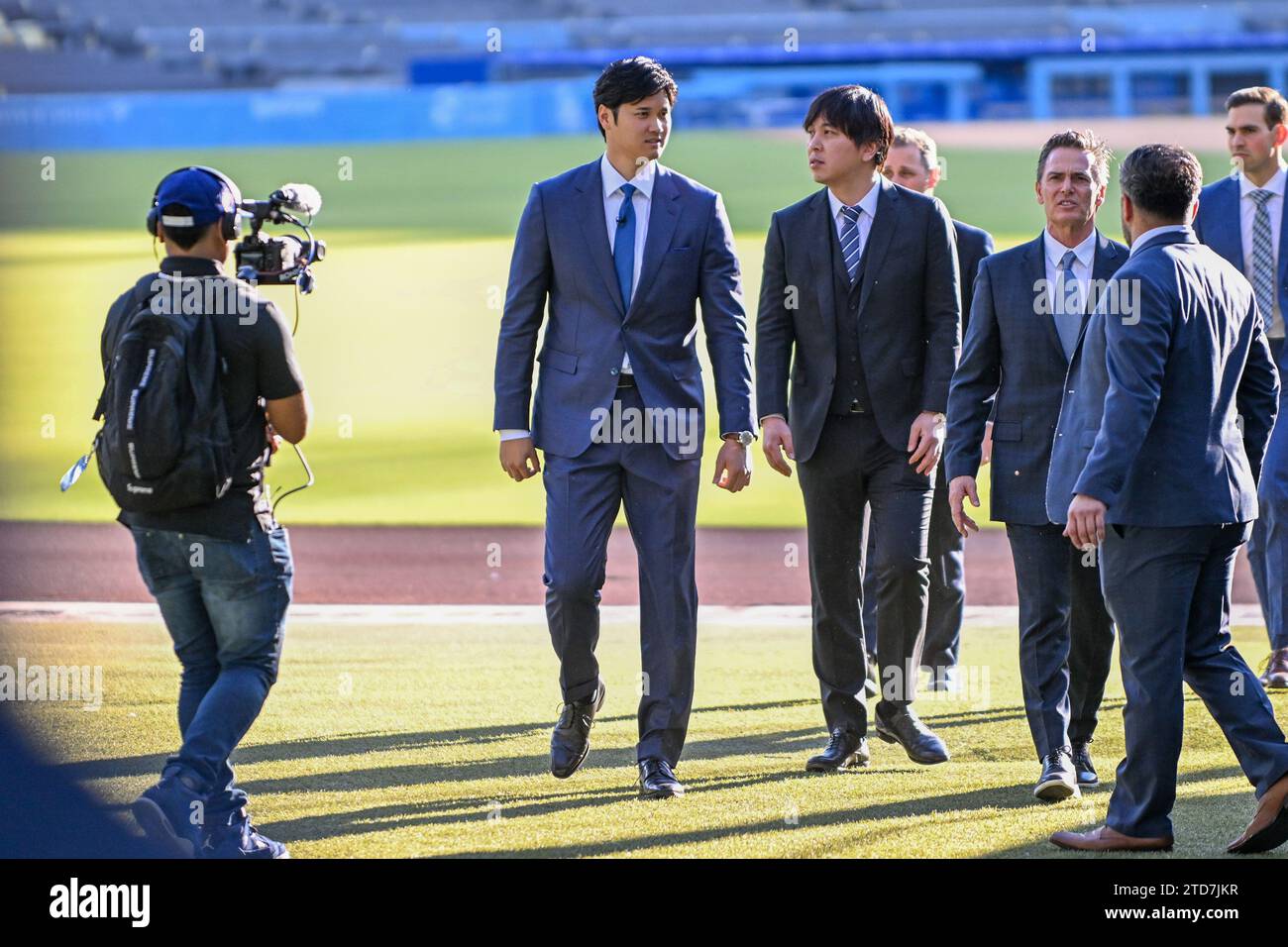 Shohei Ohtani wird auf einer Pressekonferenz der Los Angeles Dodgers am Donnerstag, den 14. Dezember 2023 in Los Angeles vorgestellt. (Dylan Stewart/Bild des Sports) Stockfoto