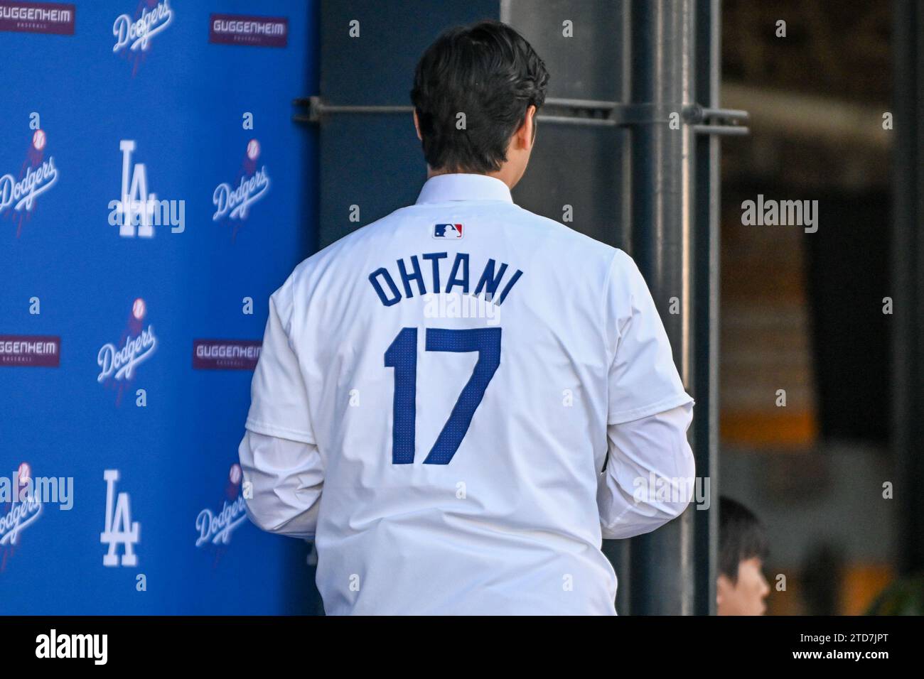Shohei Ohtani wird auf einer Pressekonferenz der Los Angeles Dodgers am Donnerstag, den 14. Dezember 2023 in Los Angeles vorgestellt. (Dylan Stewart/Bild des Sports) Stockfoto