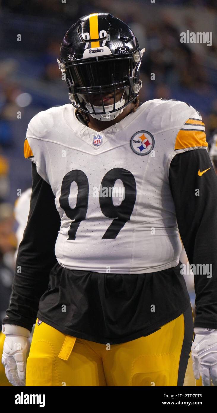 Indianapolis, USA. 16. DEZEMBER 2023: Larry Ogunjobi #99 beim Spiel Pittsburgh Steelers vs Indianapolis Colts in Indianapolis, IN. Jason Pohuski/CSM Credit: CAL Sport Media/Alamy Live News Stockfoto