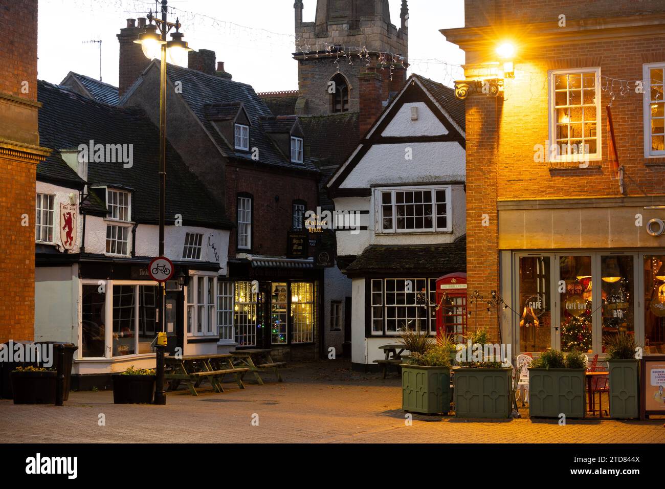 Market Square at Dawn, Evesham, Worcestershire, England, Großbritannien Stockfoto