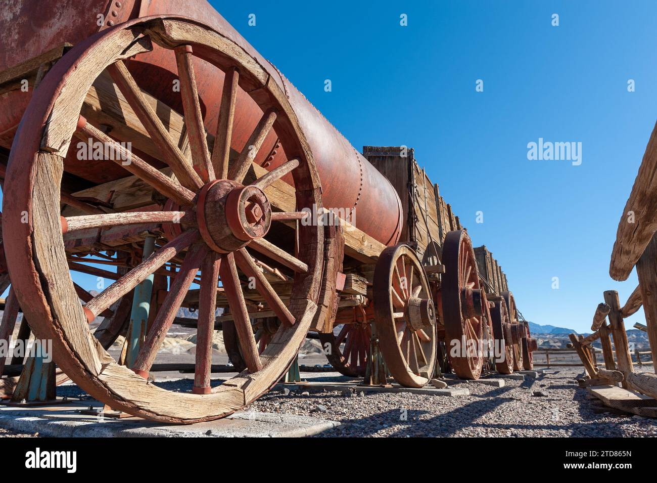 Die Harmony Borax sind uralte Überreste alter Bergbauarbeiten im Death Valley, Kalifornien. Stockfoto