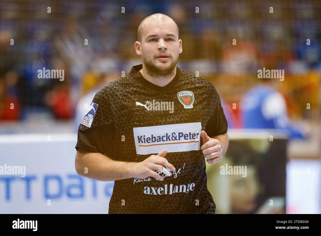 Paul Drux (Fuechse Berlin, #95) GER, TBV Lemgo Lippe vs. Fuechse Berlin, Handball, 1. Bundesliga 17. Spieltag, Spielzeit 2023/2024, 16.12.2023 Foto: Eibner-Pressefoto / Jan Strohdiek Stockfoto