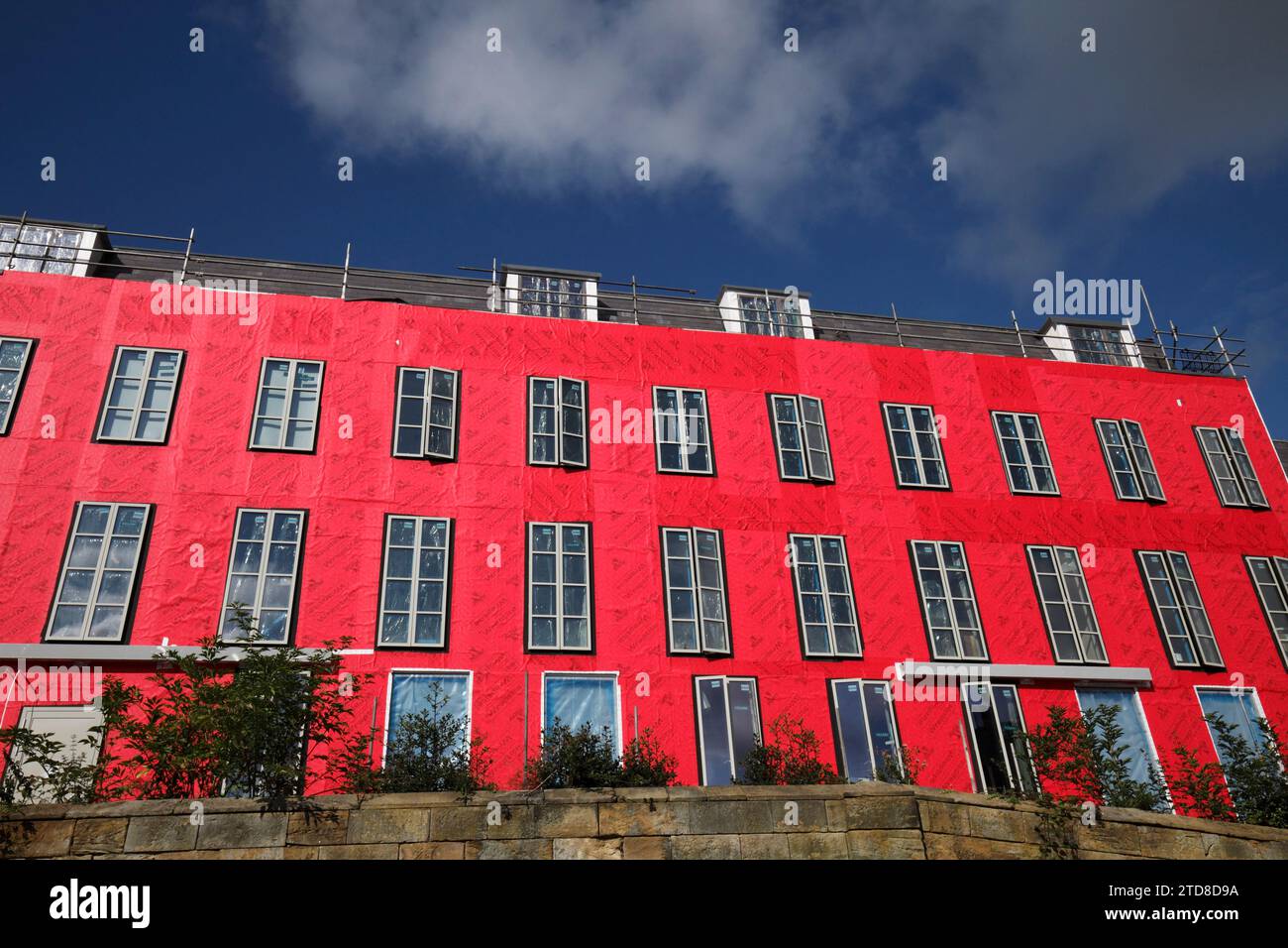 Wraptite von Proctor auf einer Baustelle. Ein Produkt zur Wärmedämmung, Schallmembran. Externe Luftbarriere Stockfoto