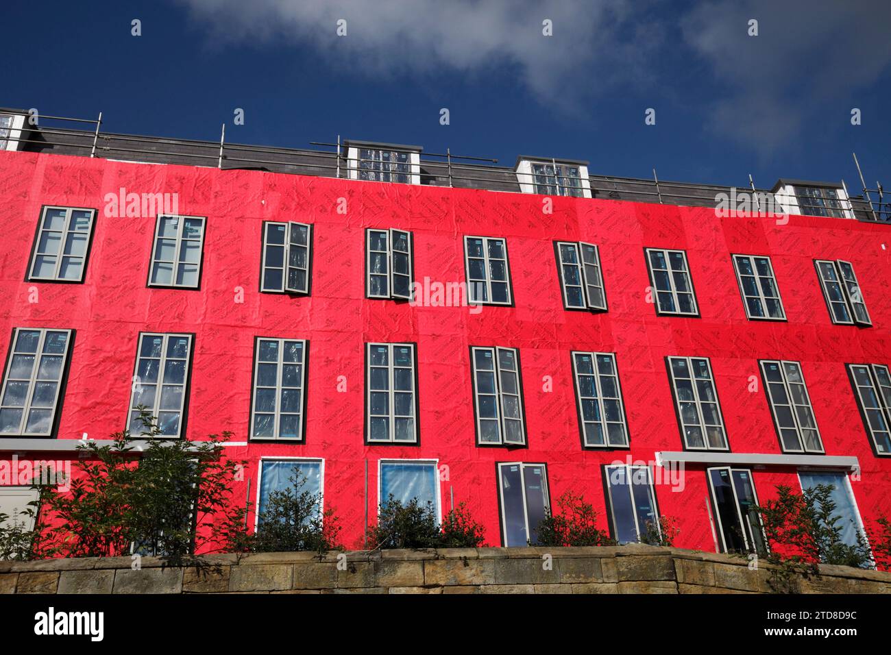 Wraptite von Proctor auf einer Baustelle. Ein Produkt zur Wärmedämmung, Schallmembran. Externe Luftbarriere Stockfoto