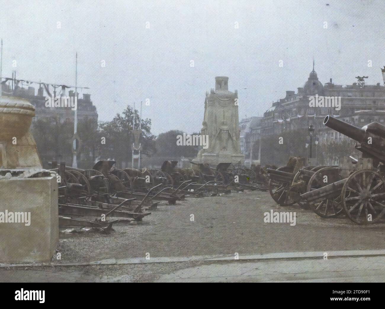 Frankreich kanonen ausgestellt Fotos und Bildmaterial in hoher